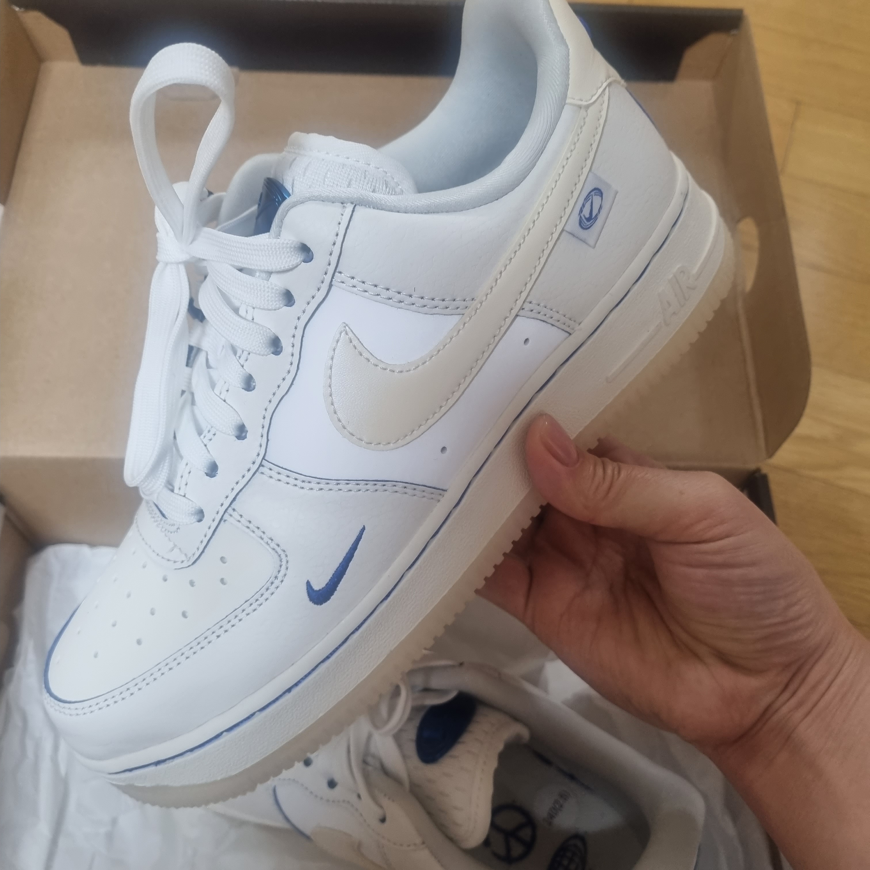 (W) Nike Air Force 1 '07 LX Game Royal Sail 착용 스타일