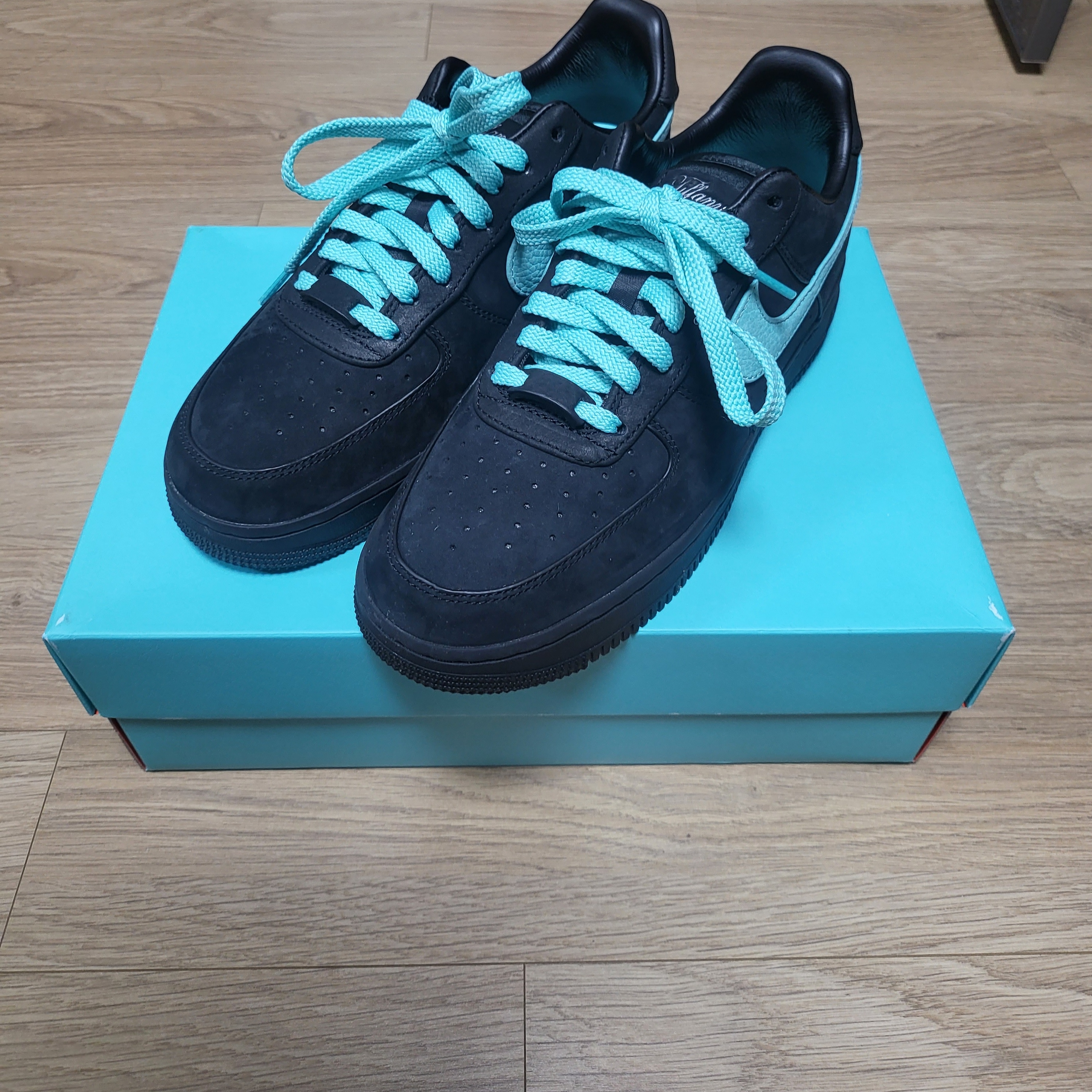 Nike x Tiffany & Co. Air Force 1 Low SP 1837 착용 스타일