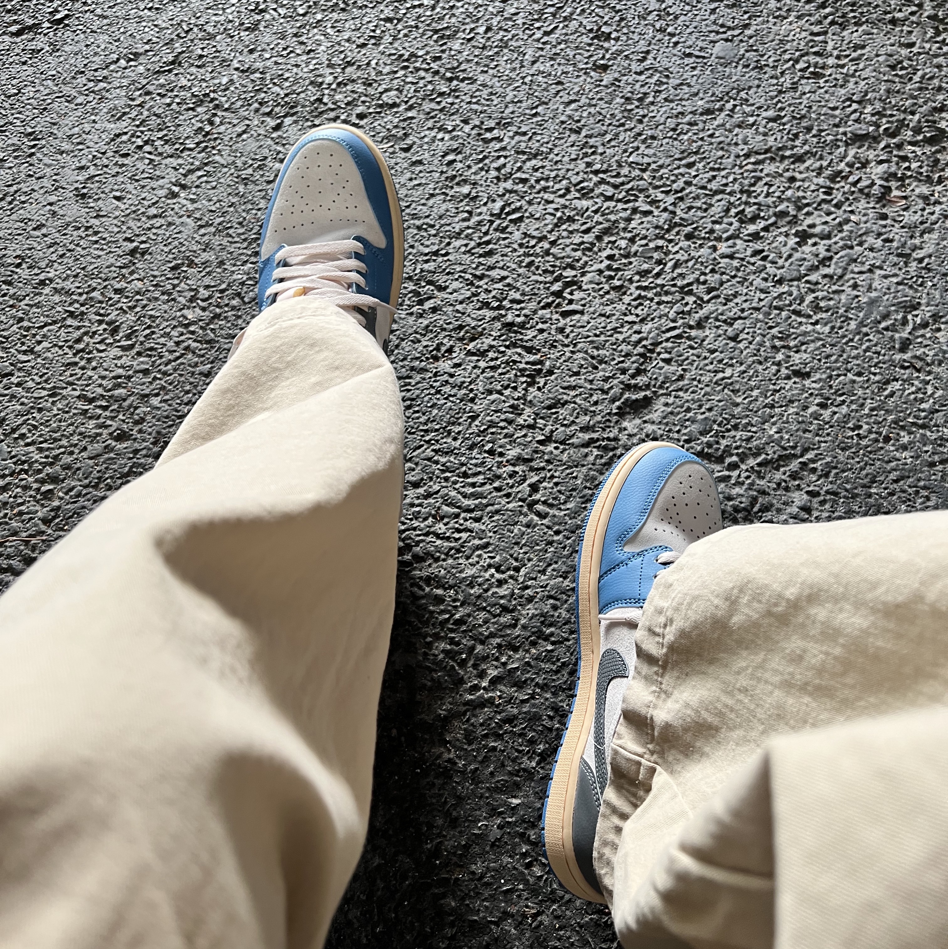 Jordan 1 Low SE Tokyo 96 착용 스타일 - 2
