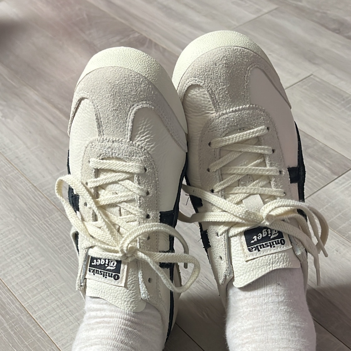 Onitsuka Tiger Mexico 66 Vintage White Black 착용 스타일