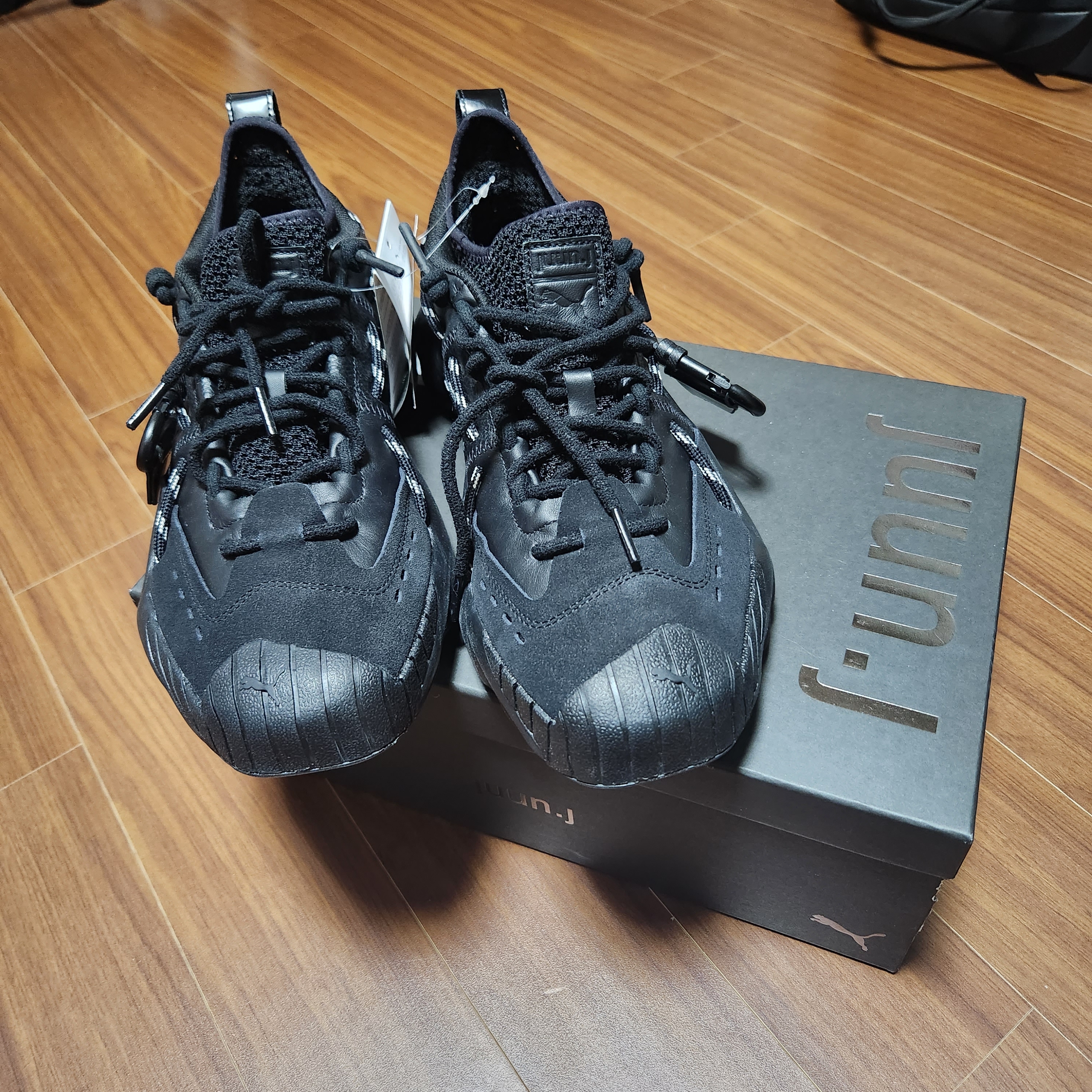 Puma x Juun.J Plexus Black 착용 스타일