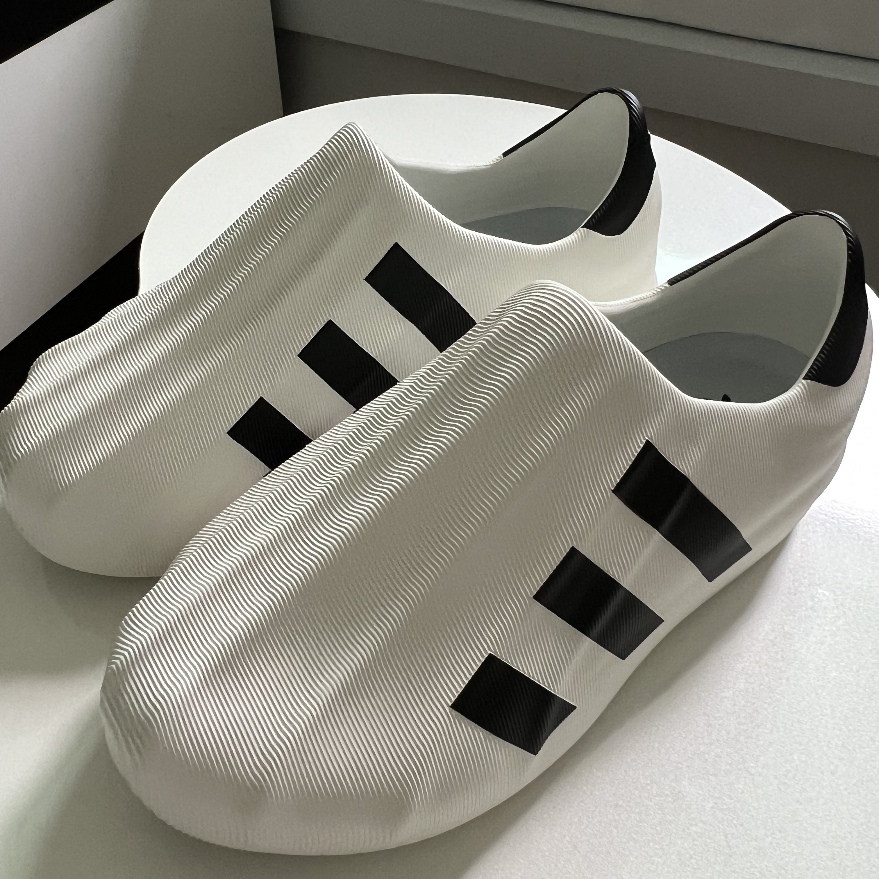Adidas Adifom Superstar Core White 착용 스타일 - 1