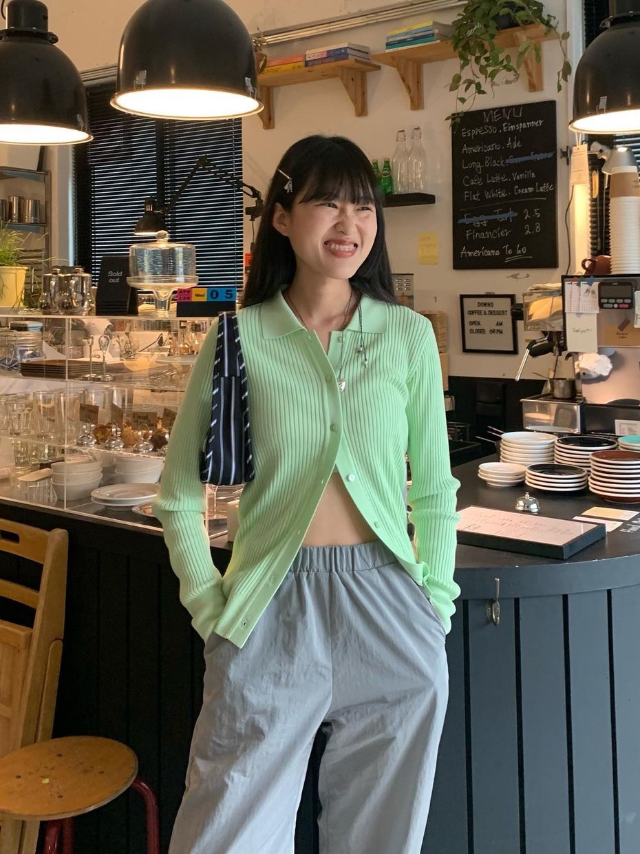 [KREAM 단독] Haveless Women Linda Modal Blend Cardigan Lime 착용 스타일
