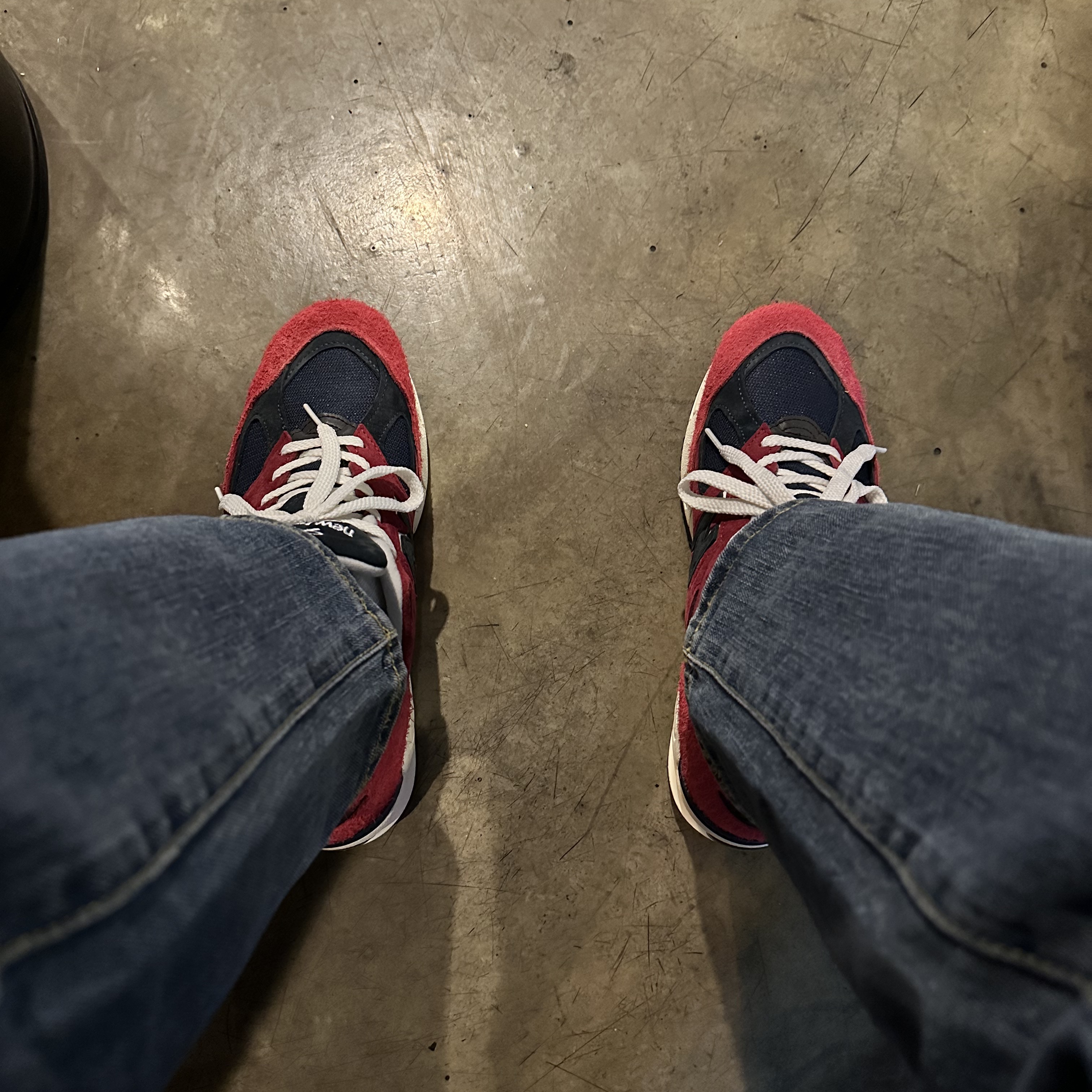 New Balance 990v2 Made in USA Chrysanthemum Navy 착용 스타일 - 1
