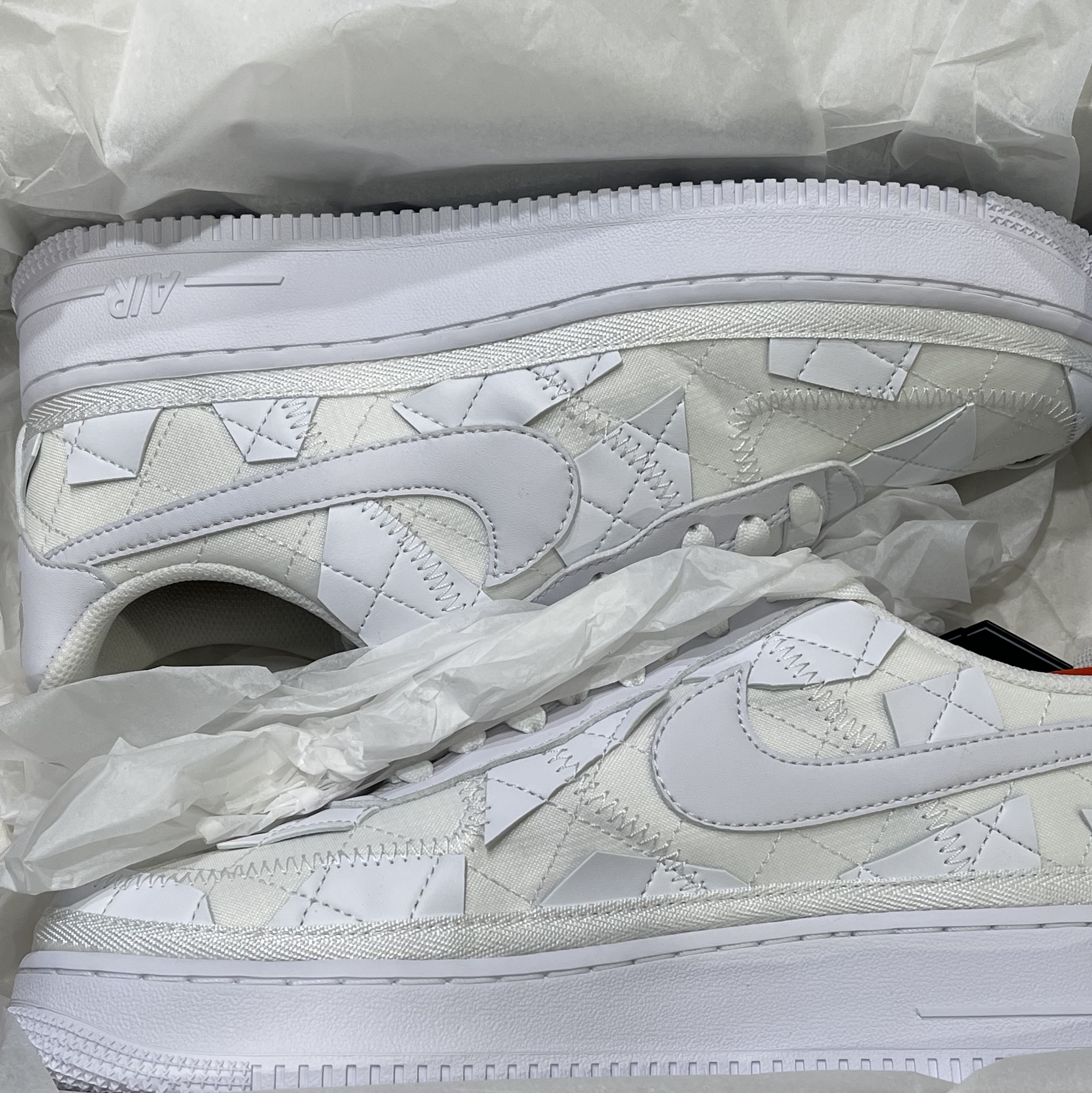 Nike x Billie Eilish Air Force 1 Low SP Triple White 착용 스타일 - 2
