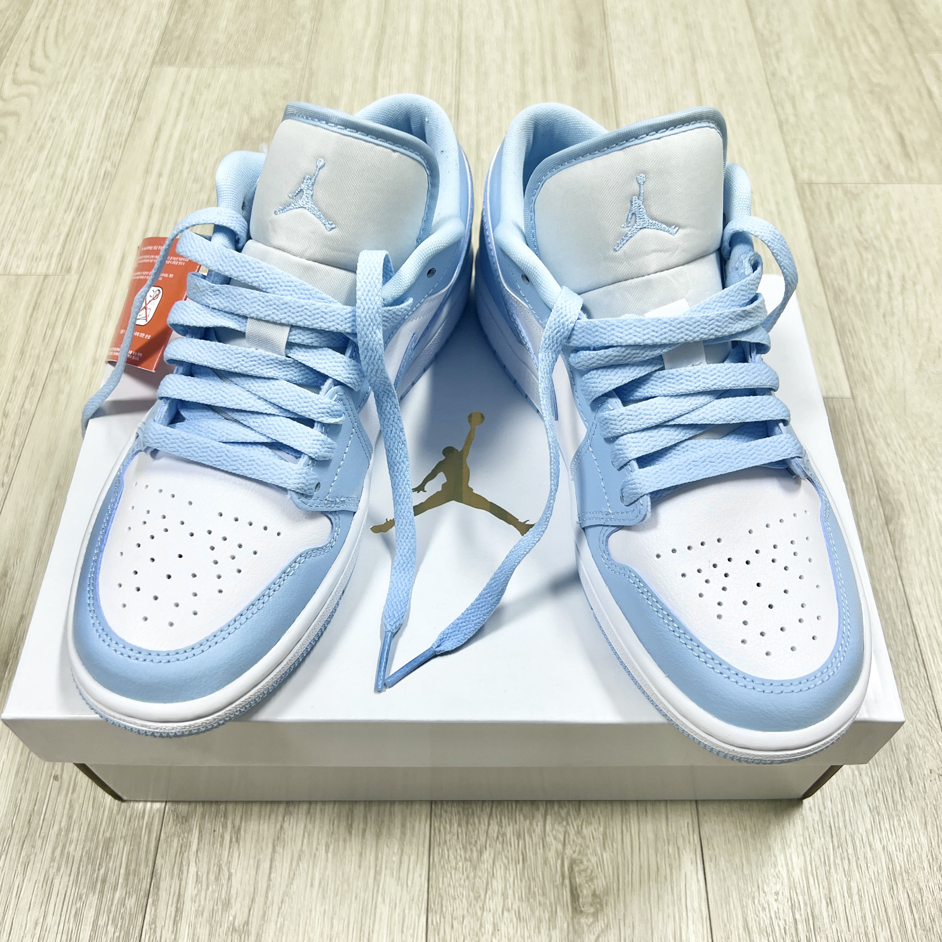 (W) Jordan 1 Low White Ice Blue 착용 스타일