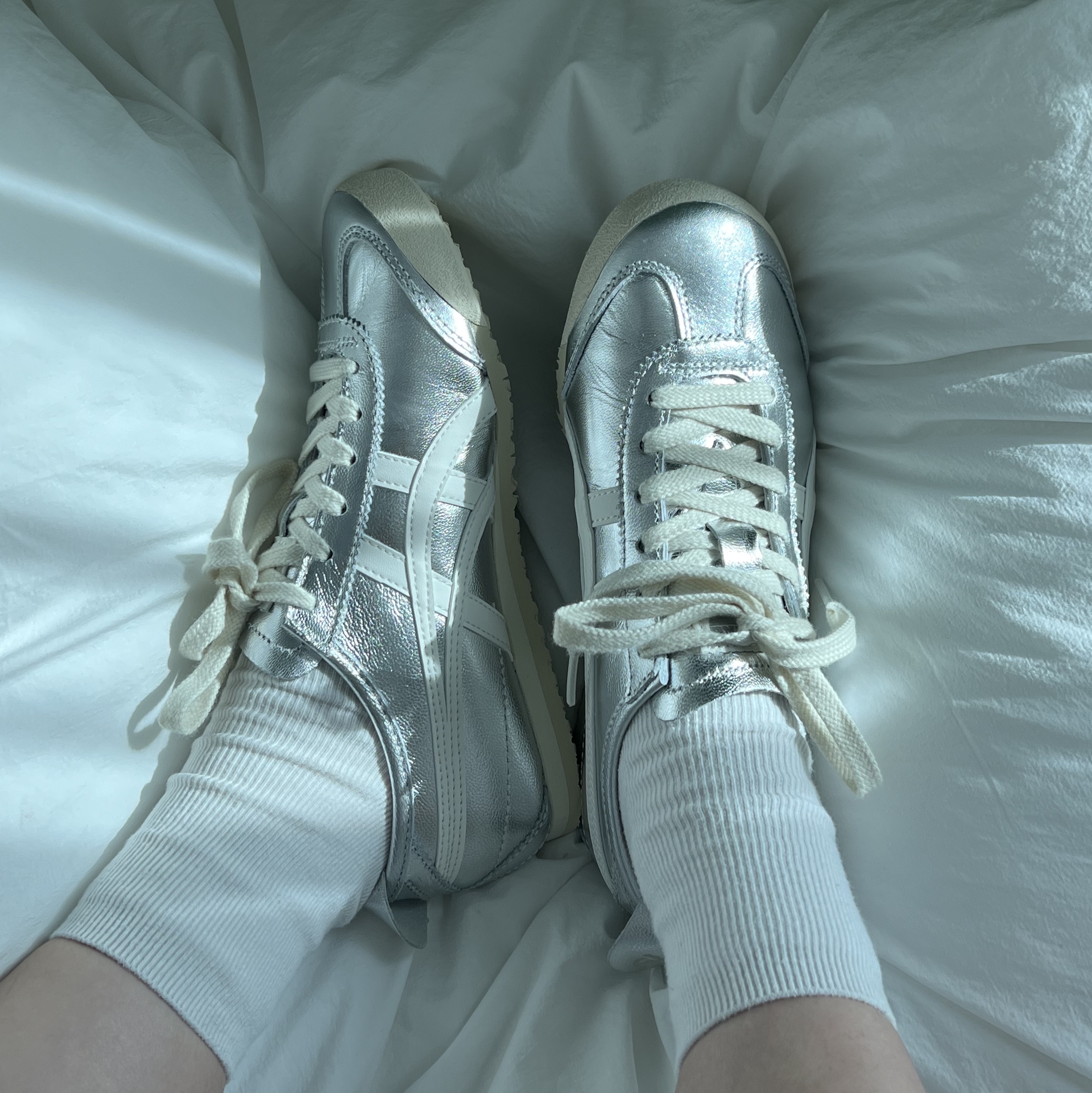 Onitsuka Tiger Mexico 66 White Silver 착용 스타일