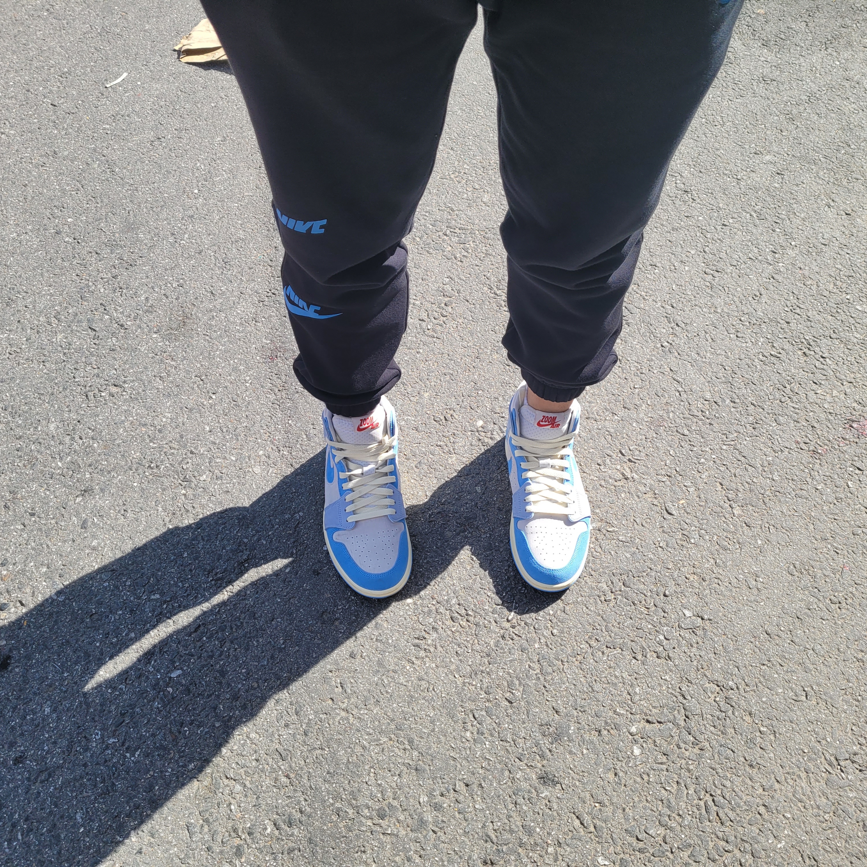 (W) Jordan 1 Zoom Air CMFT 2 Phantom University Blue 착용 스타일 - 1