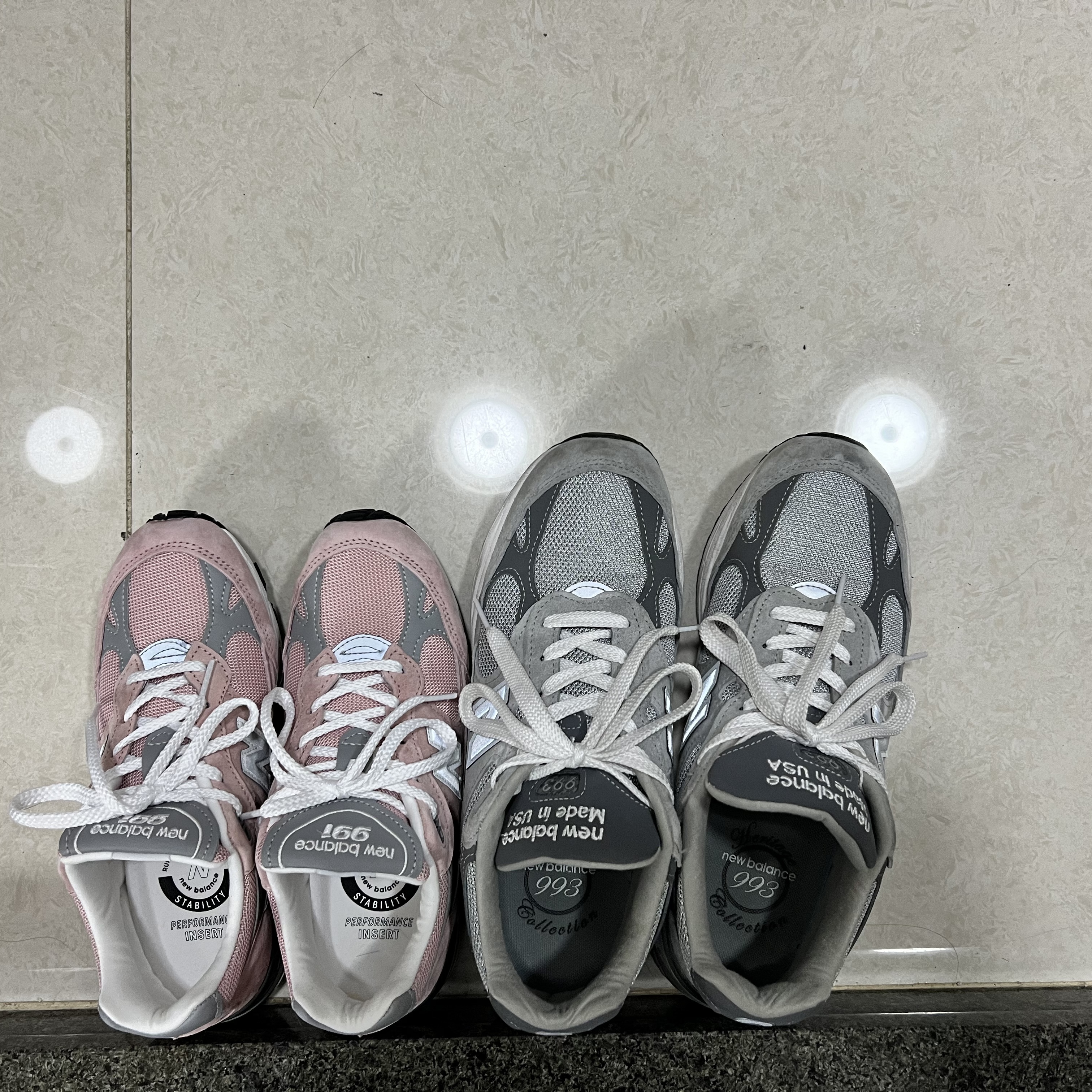 (W) New Balance 991 Made in UK Shy Pink 착용 스타일