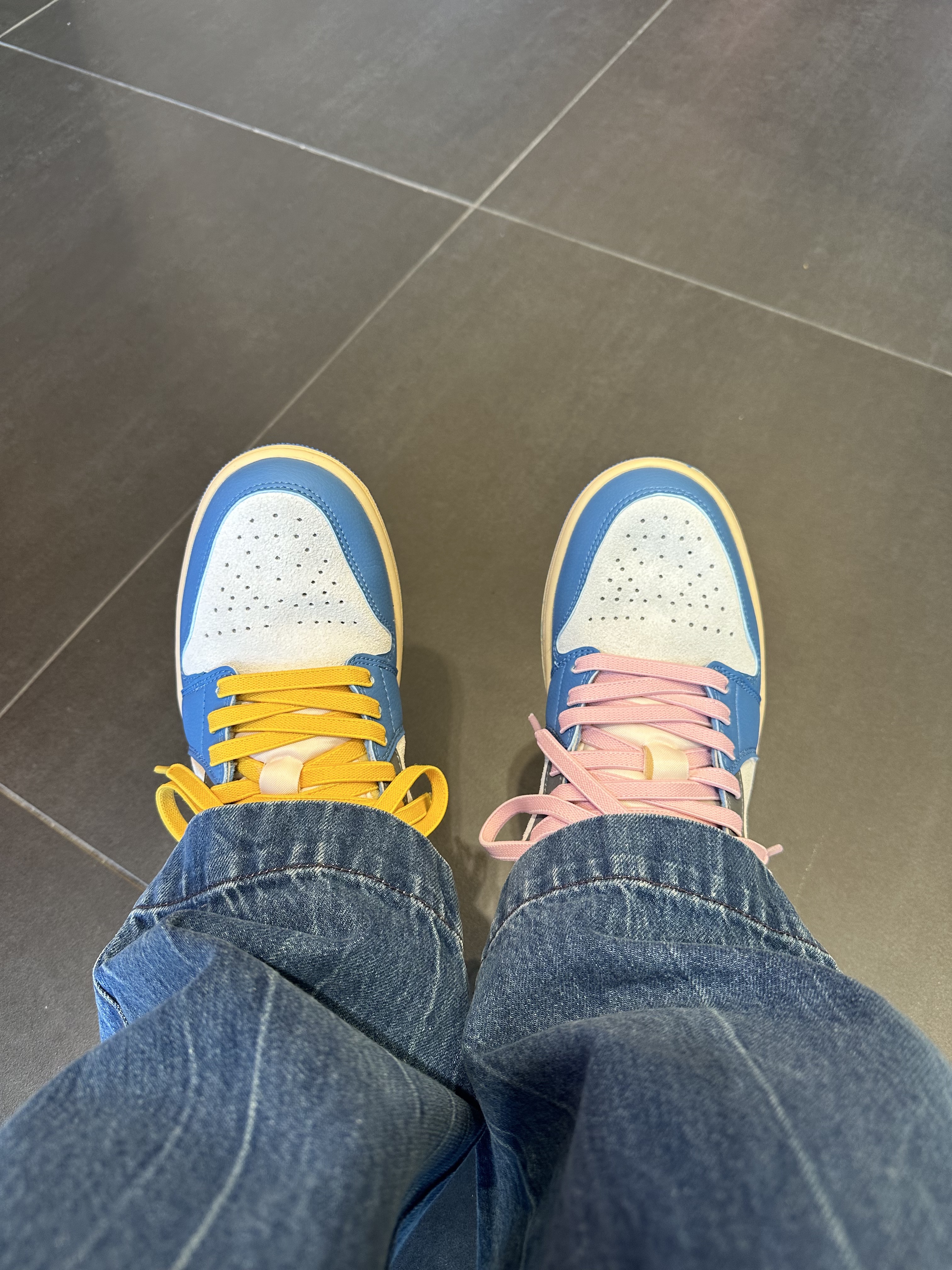 Jordan 1 Low SE Tokyo 96 착용 스타일 - 2
