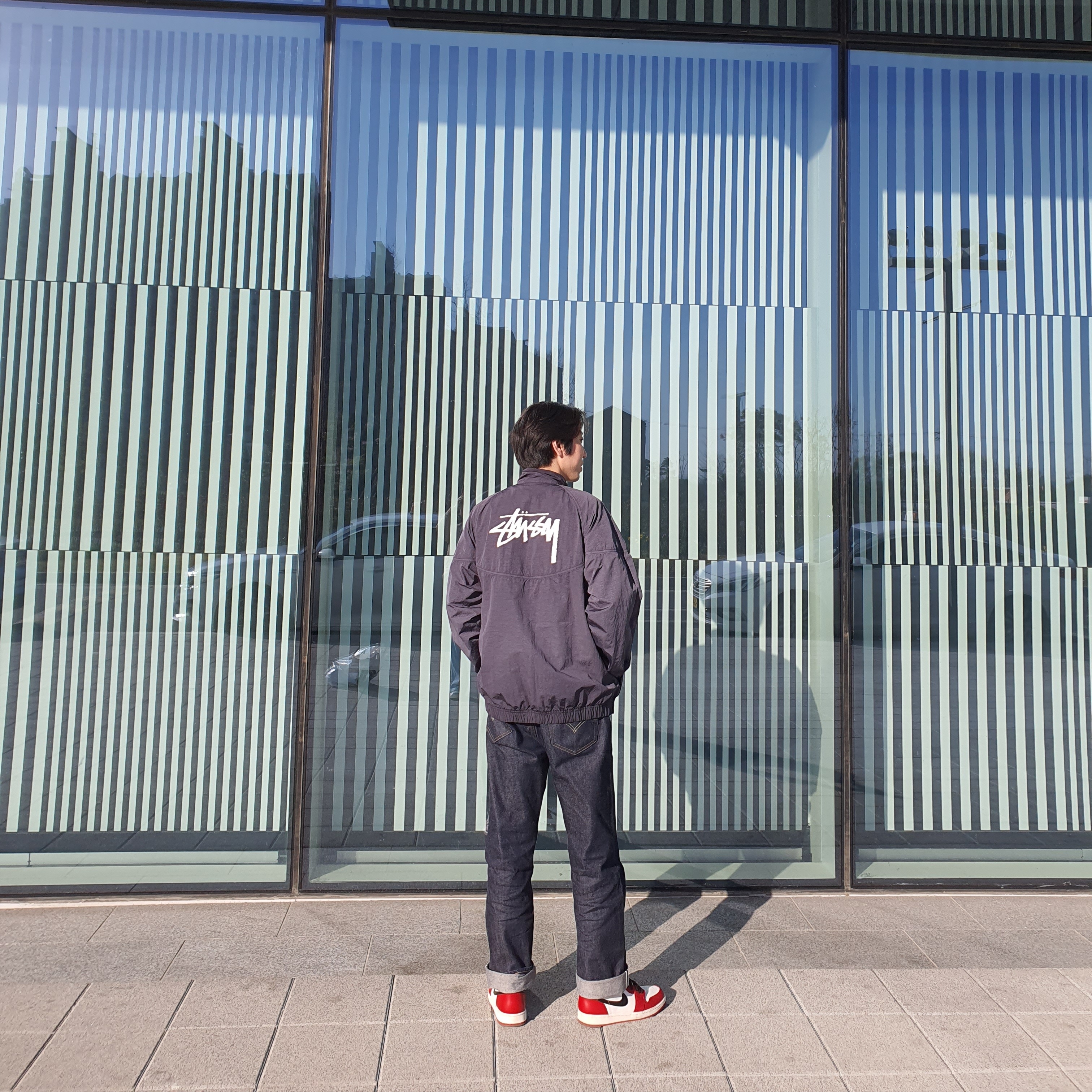 Nike x Stussy Windrunner Jacket Off Noir, Jordan 1 Retro High OG Chicago 2022 착용 스타일 - 1
