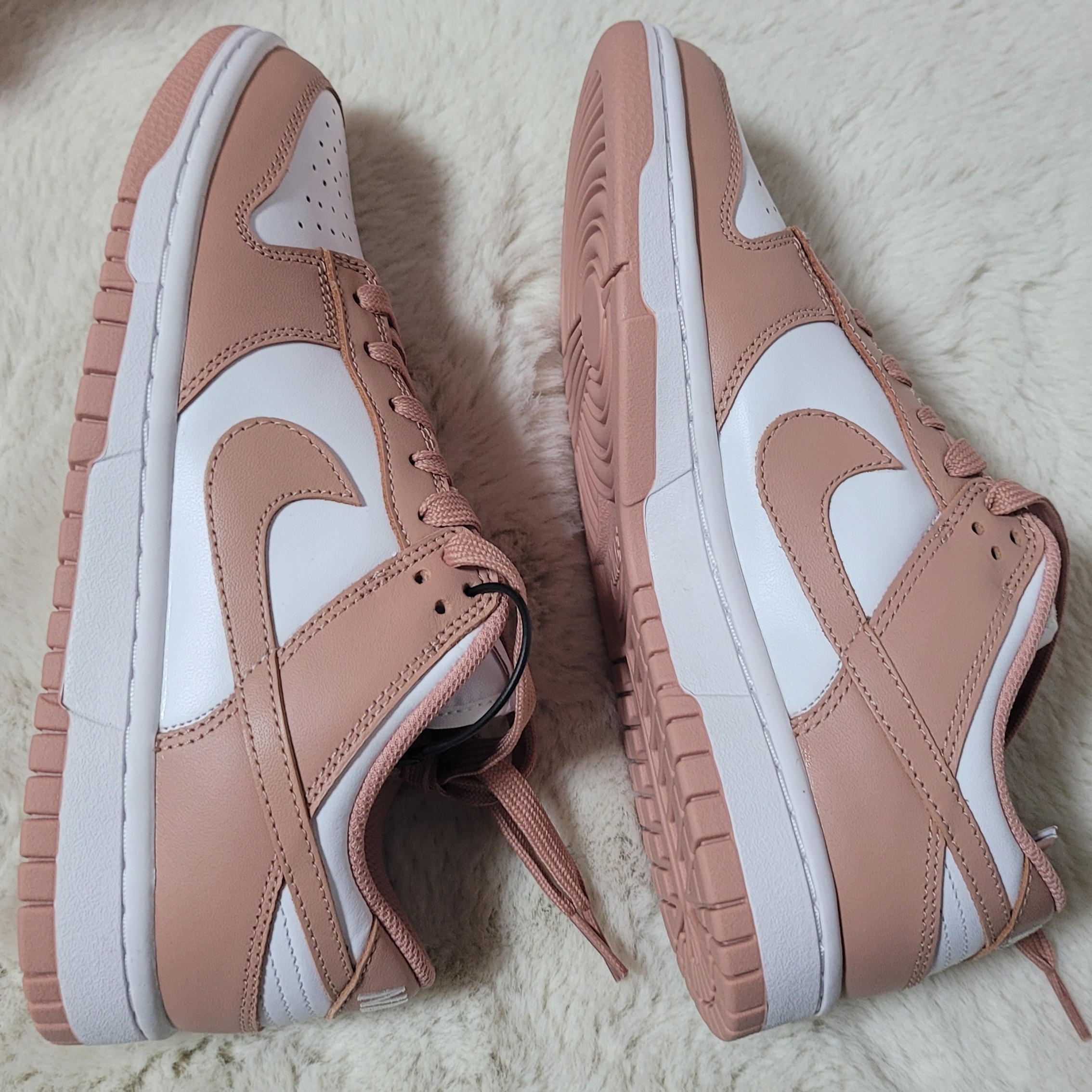 (W) Nike Dunk Low Rose Whisper 착용 스타일