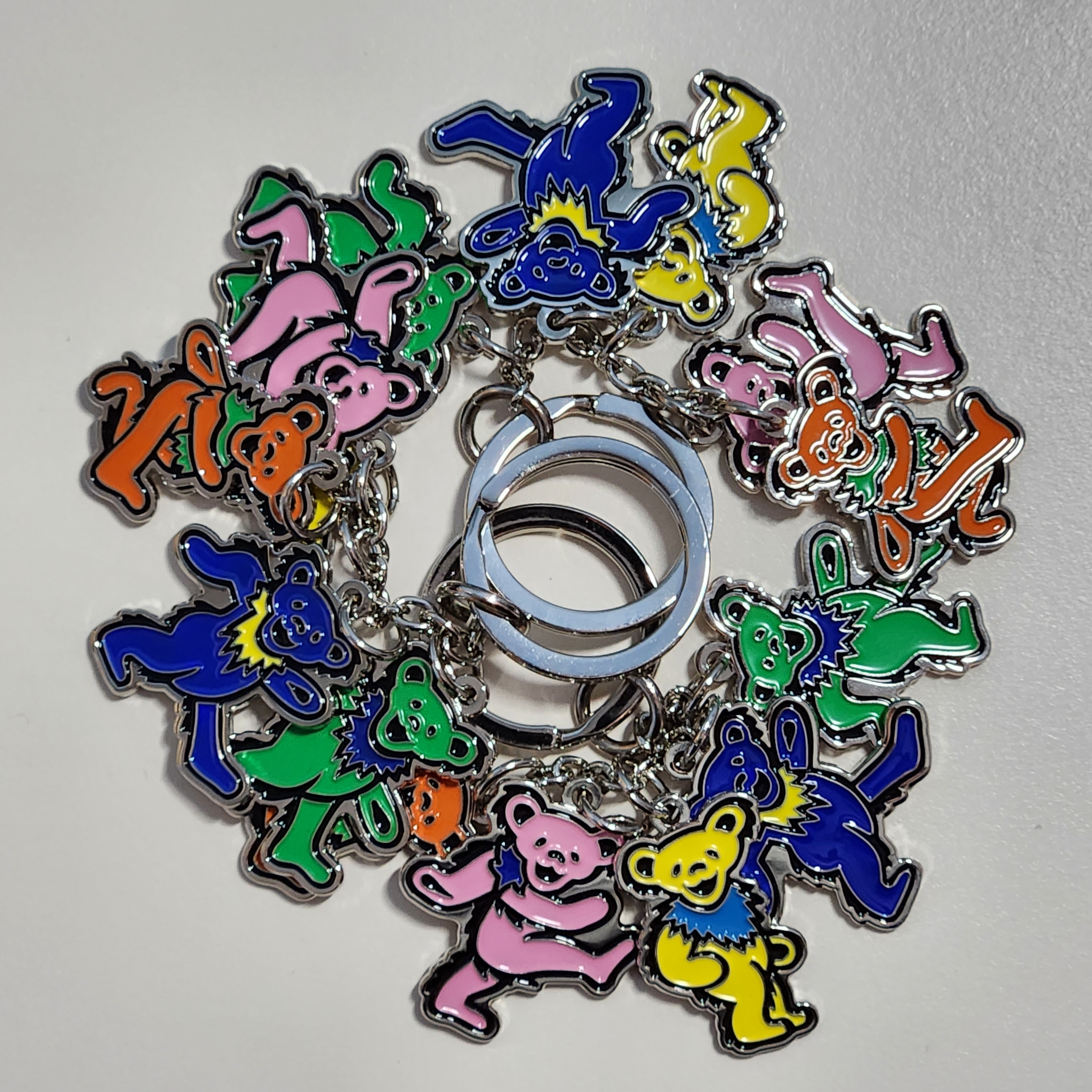 Thisisneverthat x Grateful Dead Dancing Bears Keychain Silver 착용 스타일