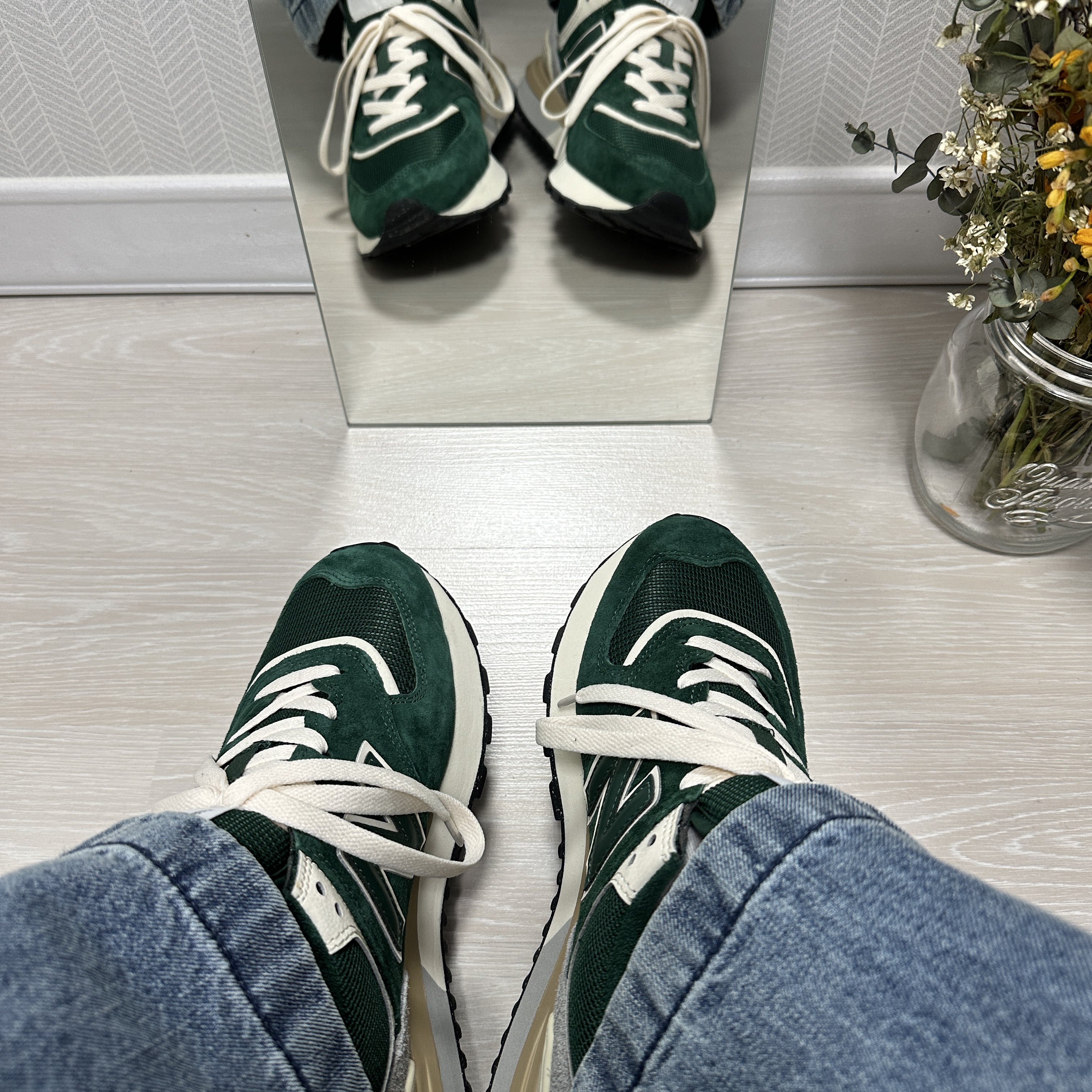 New Balance 574 Legacy Green 착용 스타일 - 2