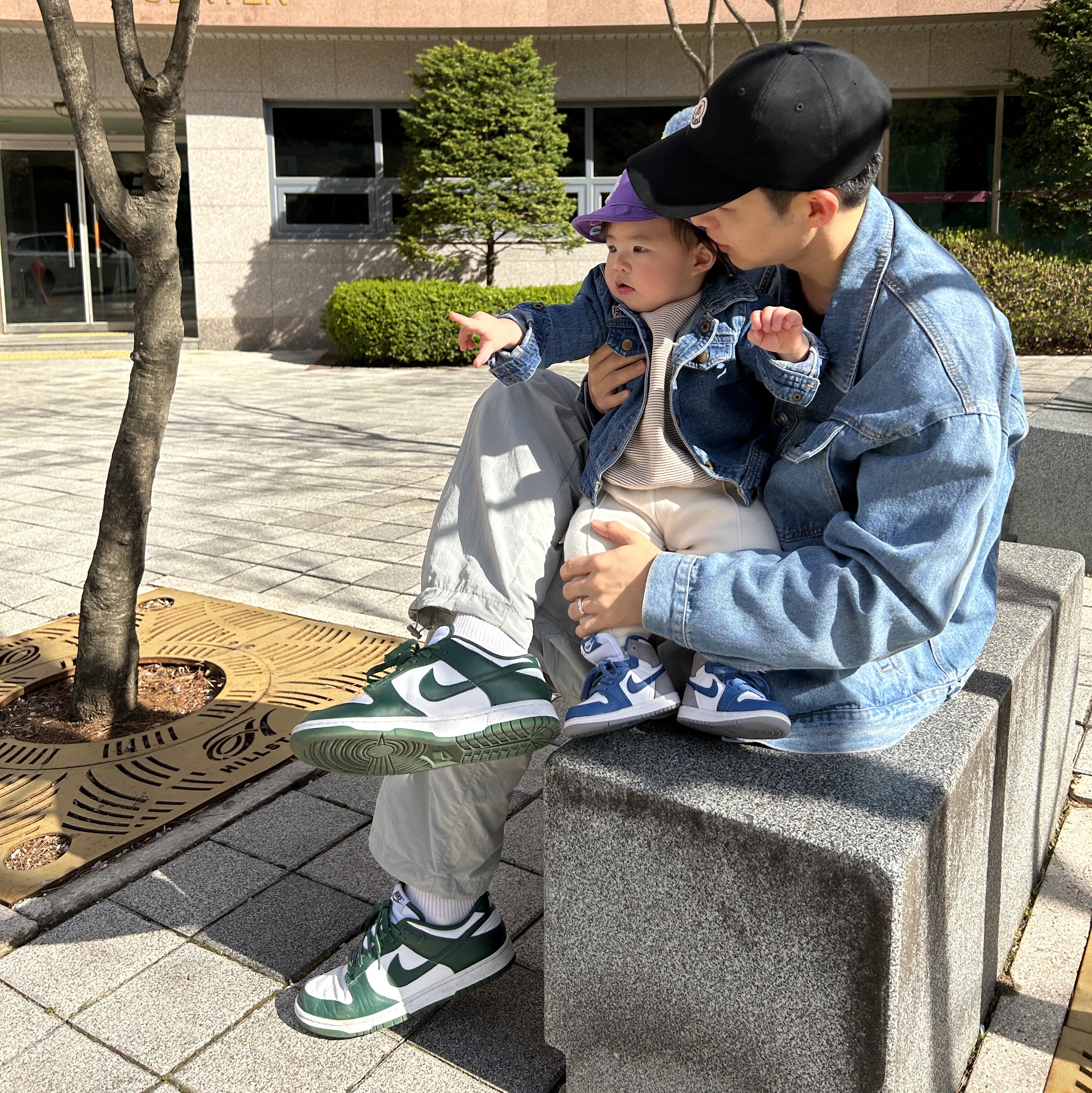Nike Dunk Low Retro Varsity Green, (TD) Jordan 1 Retro High OG True Blue 착용 스타일