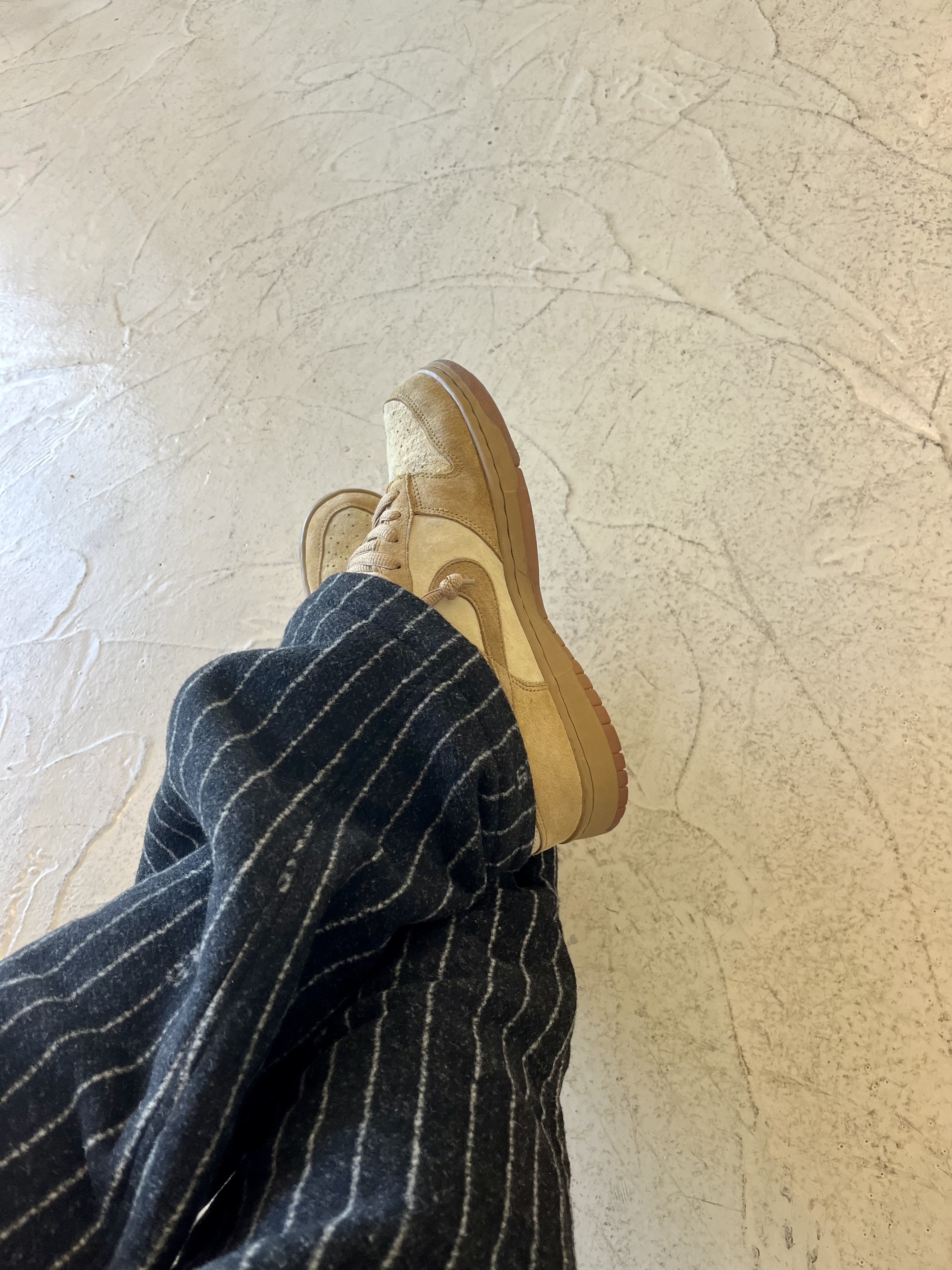 Nike SB Dunk Low Reese Forbes Wheat 착용 스타일