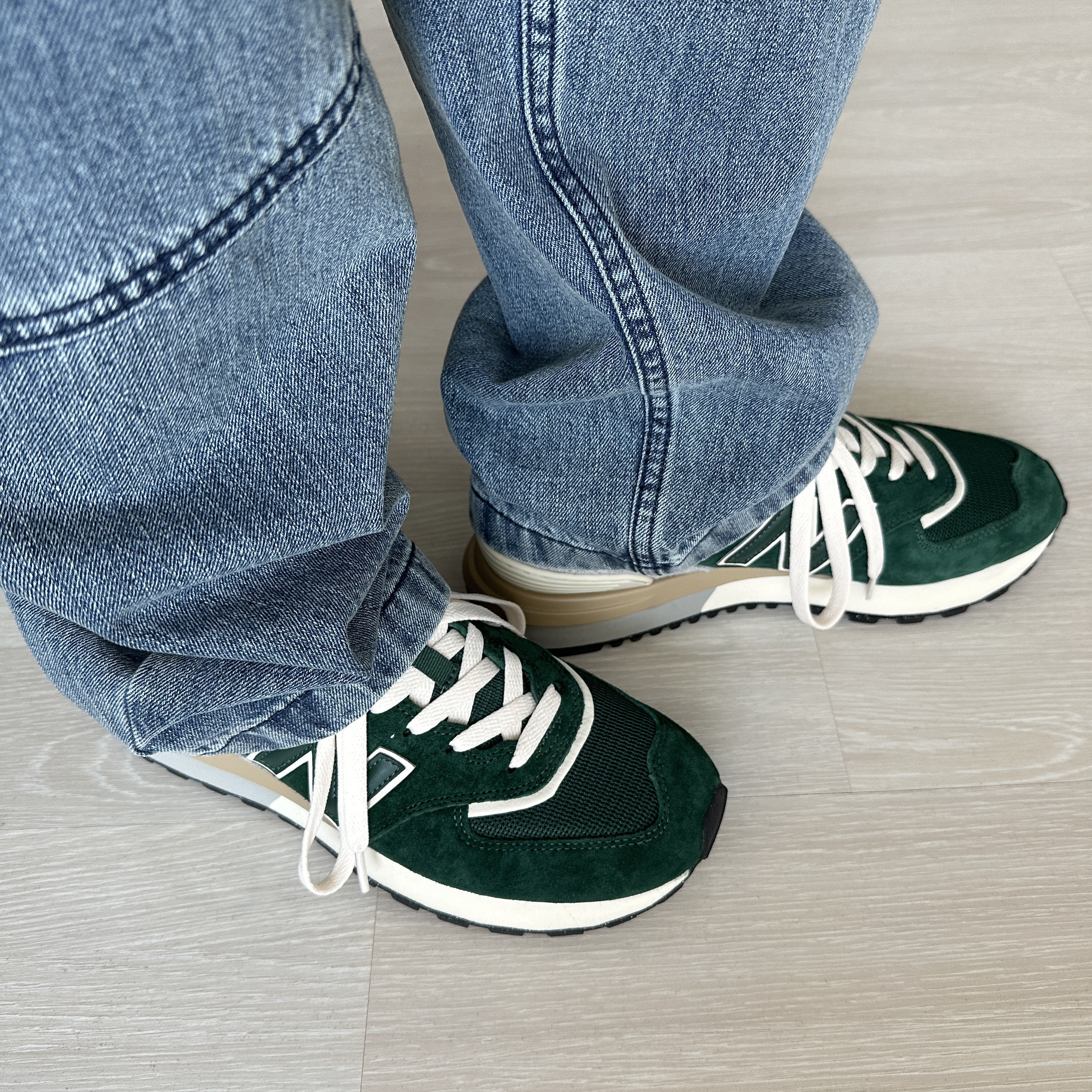 New Balance 574 Legacy Green 착용 스타일 - 4