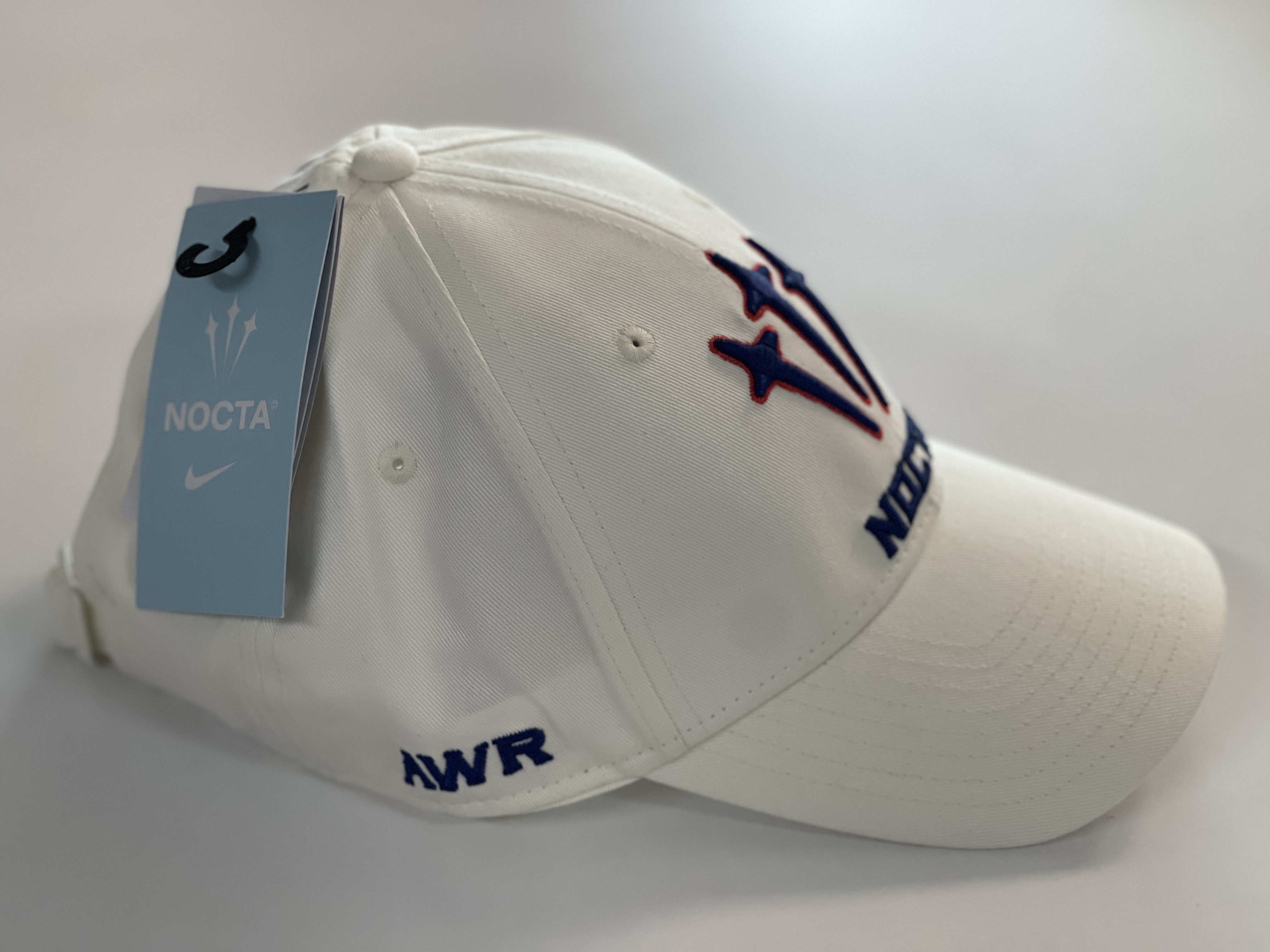 Nike x Drake Nocta NRG LU L91 Cap White 착용 스타일 - 4