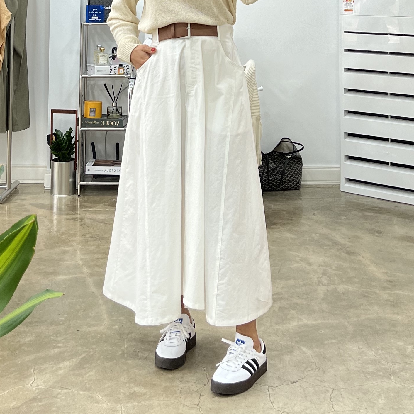 (W) Adidas Sambarose White Black Gum 착용 스타일