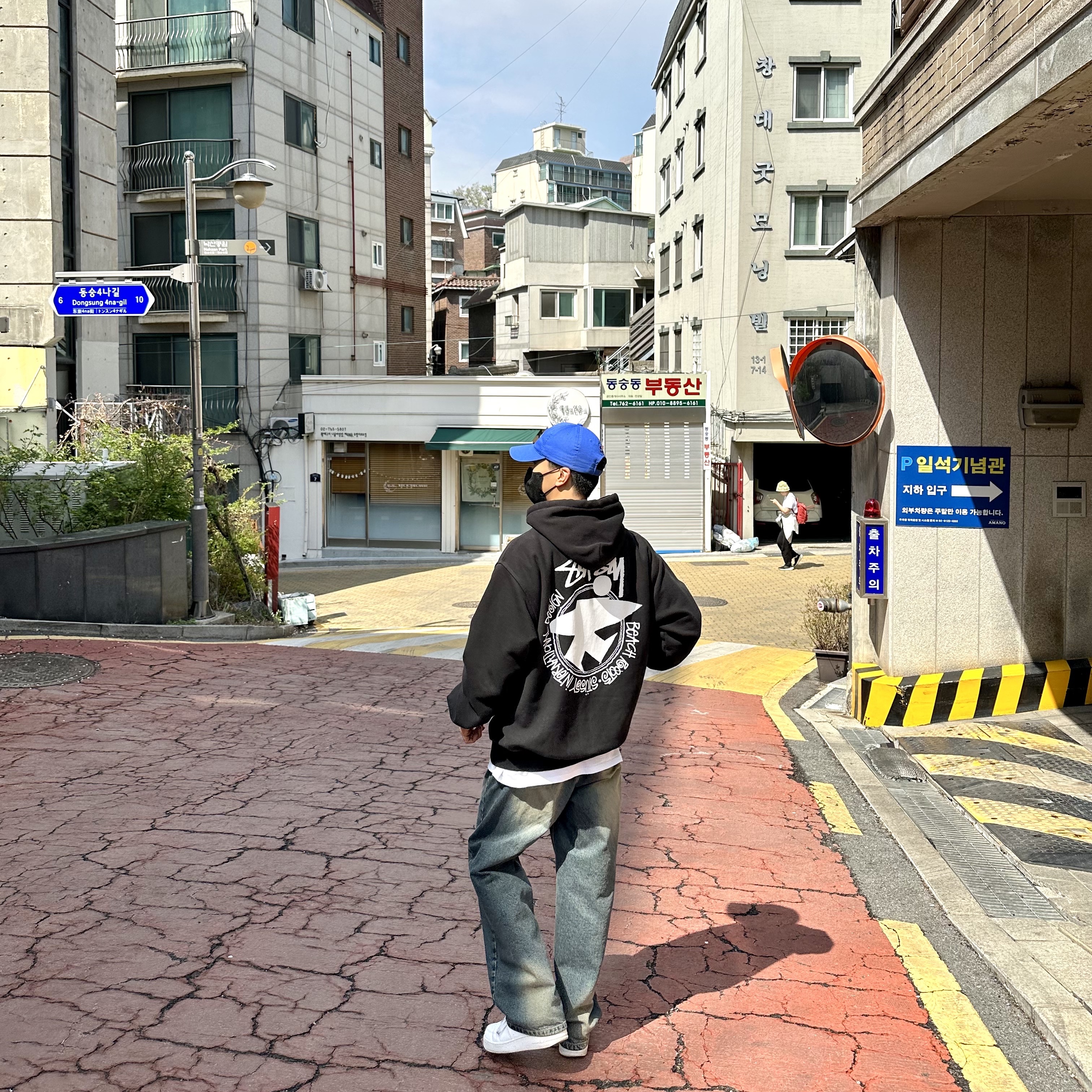 Stussy Beach Roots Hoodie Black, Nike Air Force 1 '07 Low White 착용 스타일 - 3