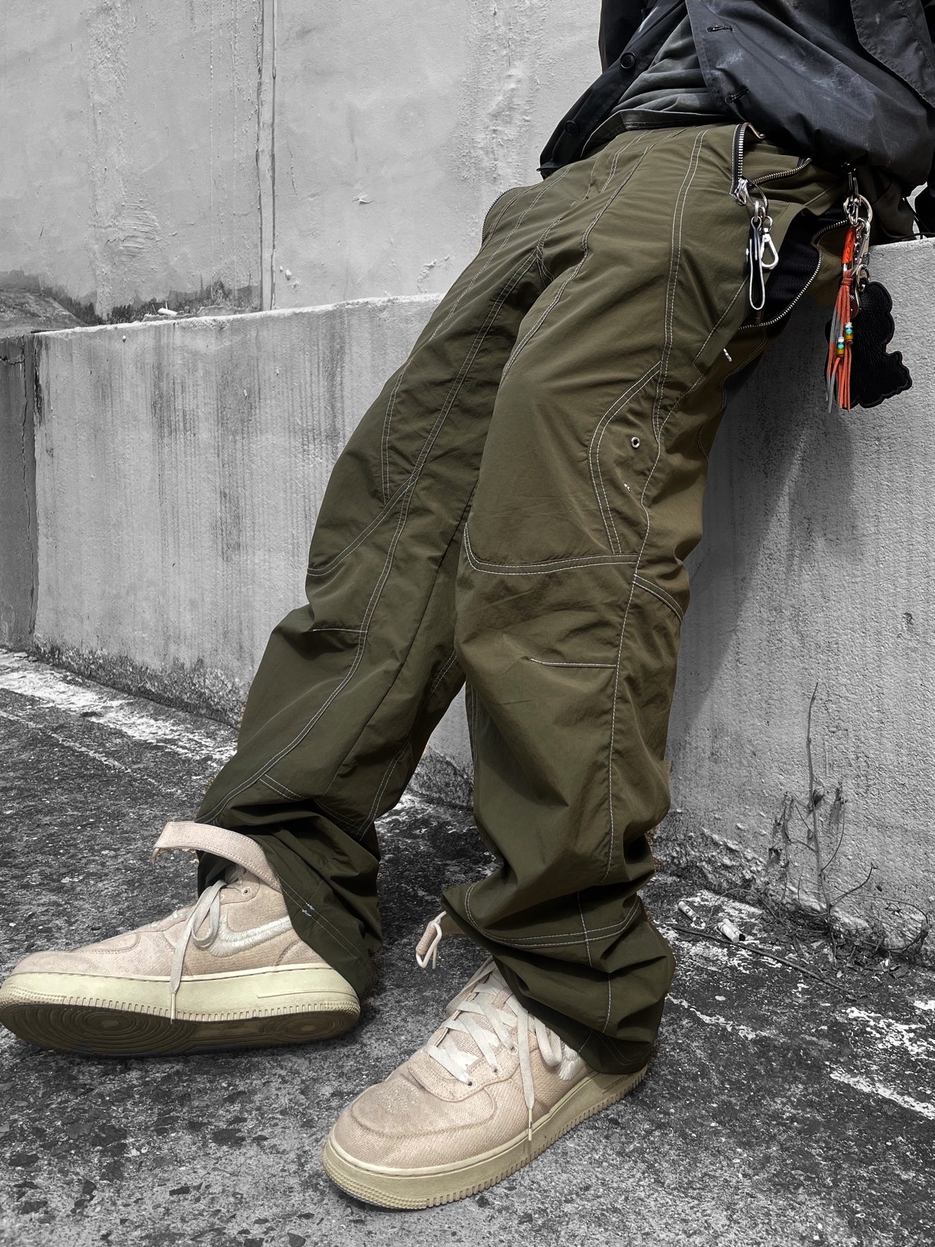 Nike x Stussy Air Force 1 '07 Mid SP Fossil 착용 스타일 - 4