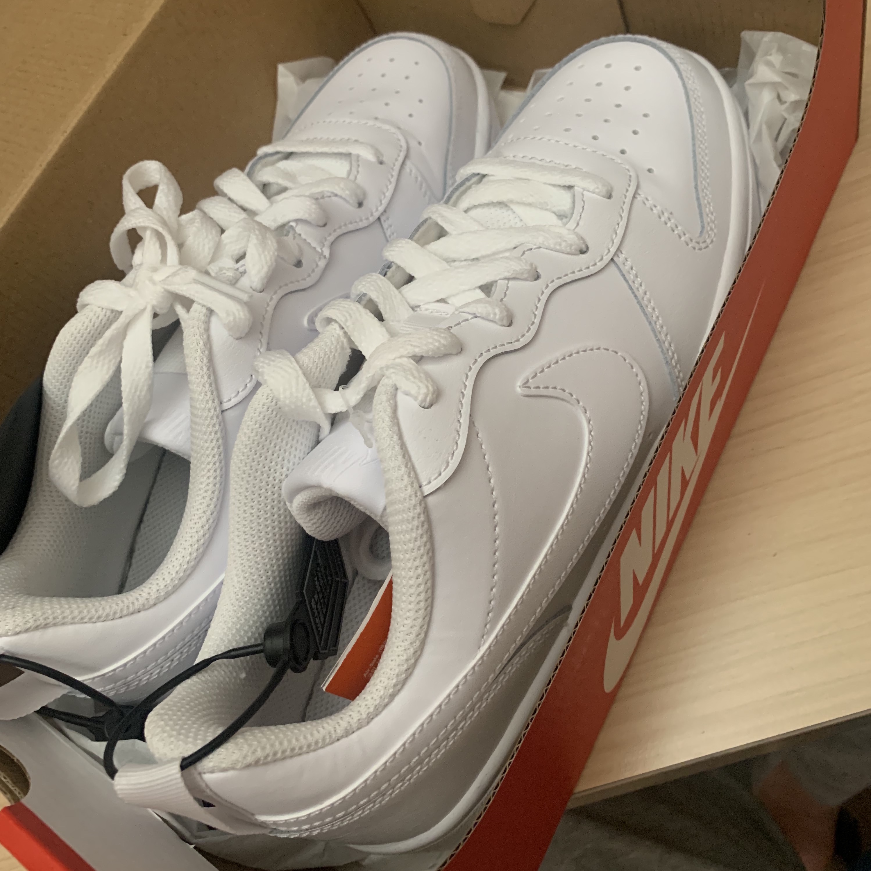 (GS) Nike Court Borough Low 2 Triple White 착용 스타일