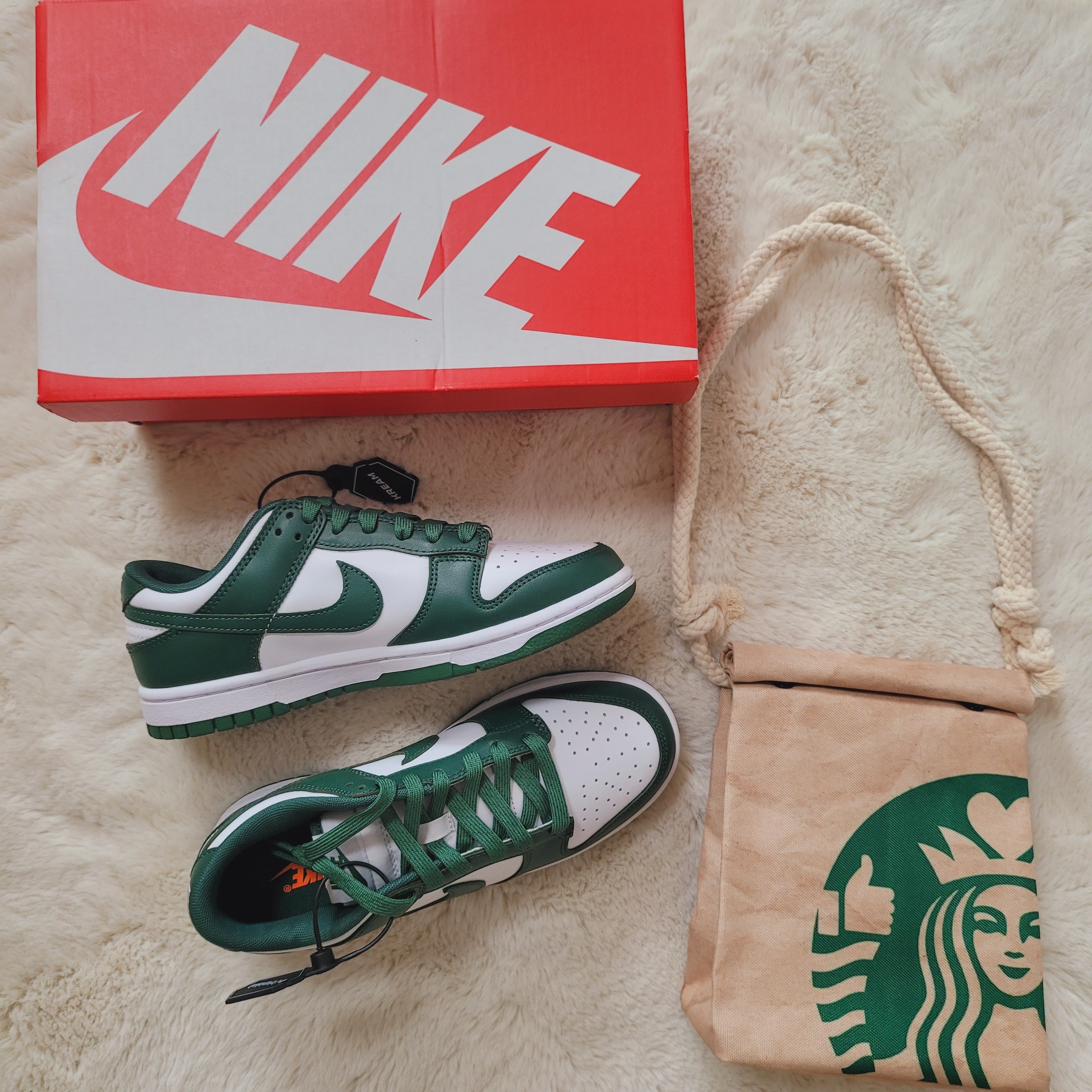 (W) Nike Dunk Low Medium Olive, (W) Nike Dunk Low Vintage Green 착용 스타일 - 2
