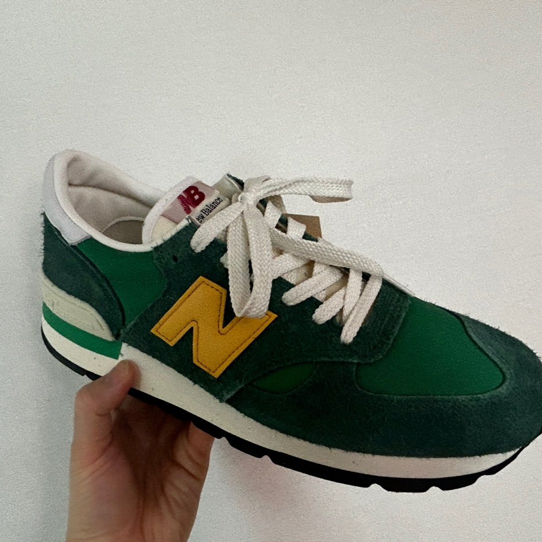New Balance 990v1 Made in USA Green Gold 착용 스타일 - 1
