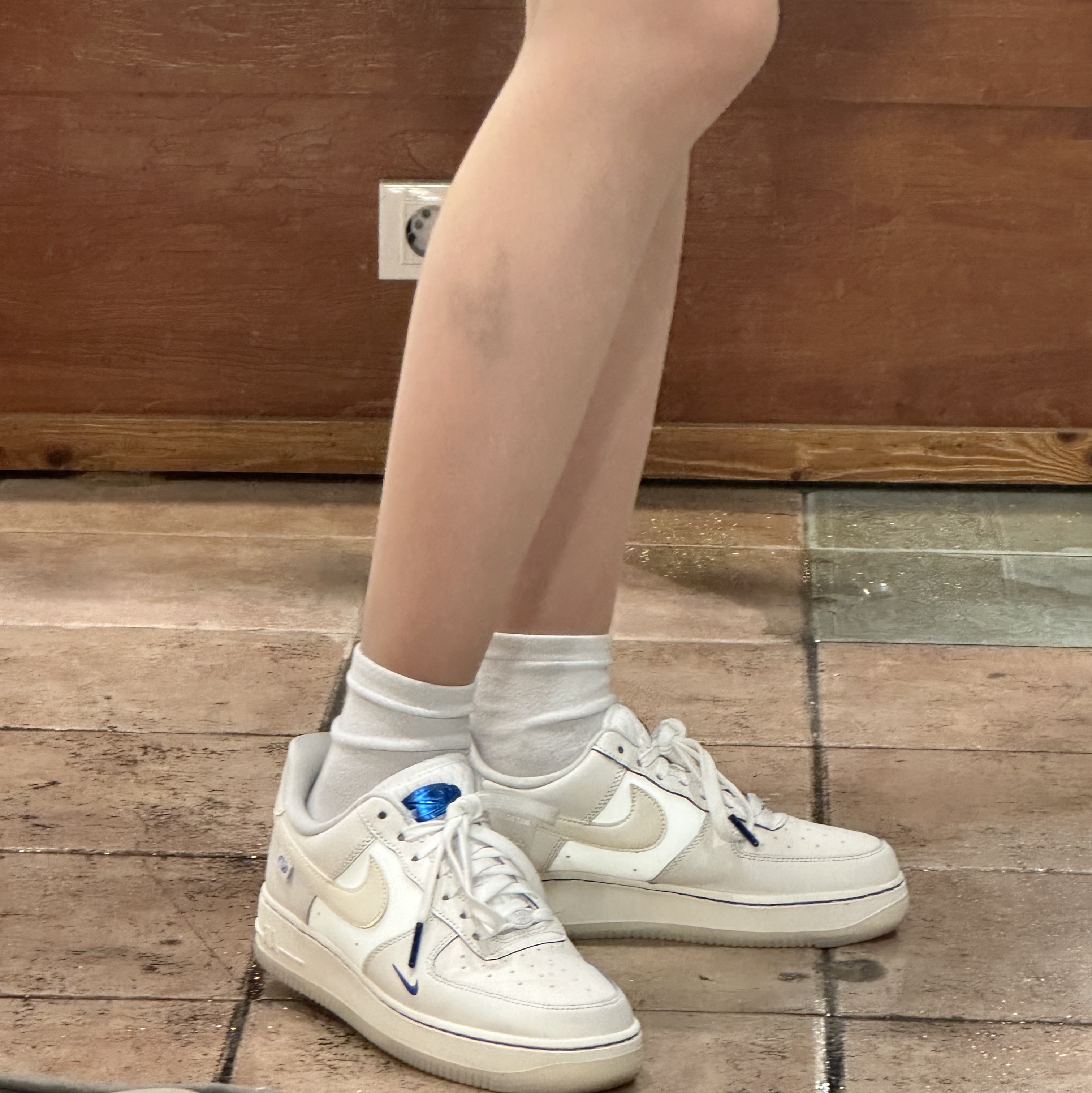 (W) Nike Air Force 1 '07 LX Game Royal Sail 착용 스타일 - 1