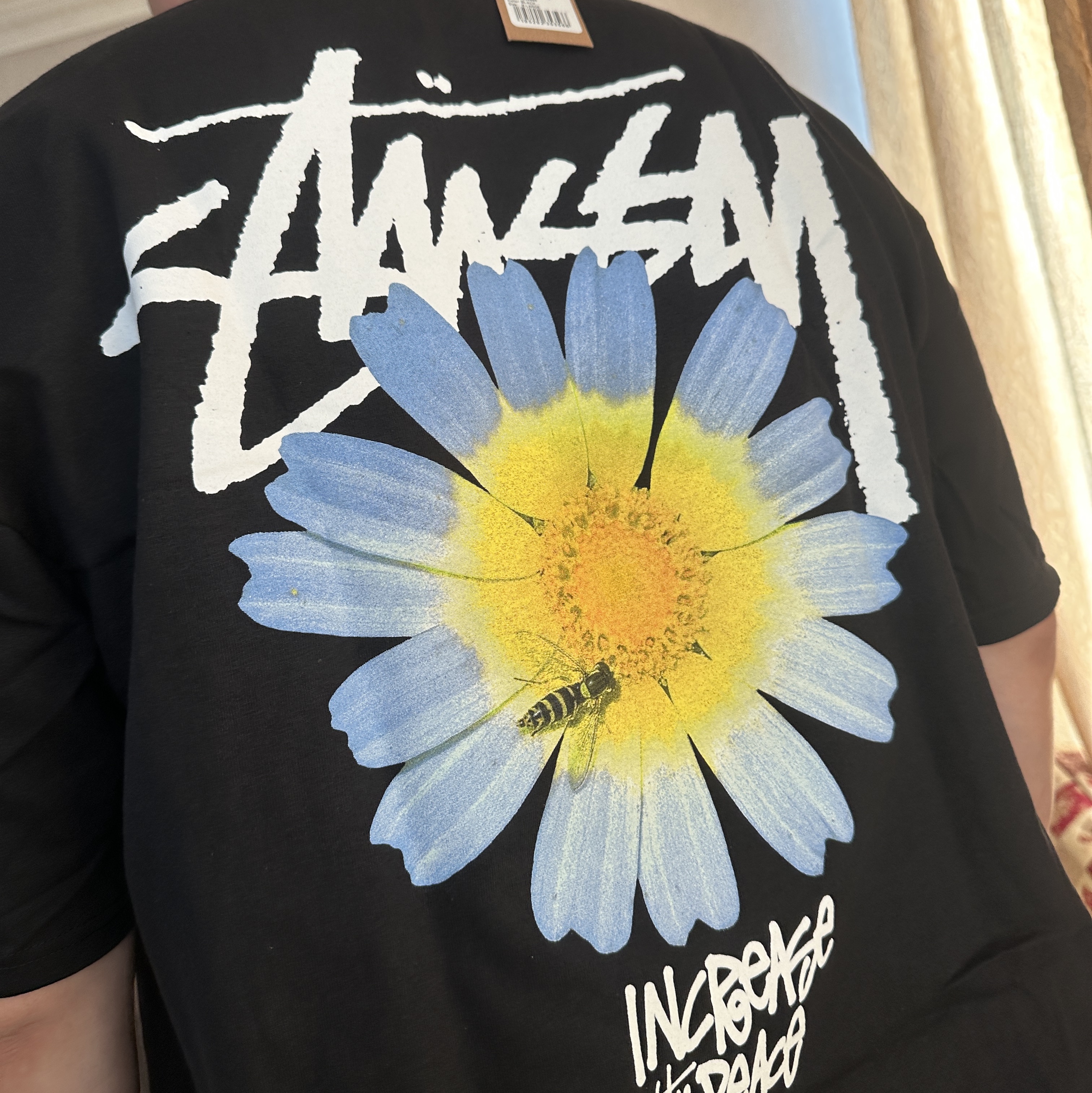 Stussy ITP Flower T-Shirt Black 착용 스타일