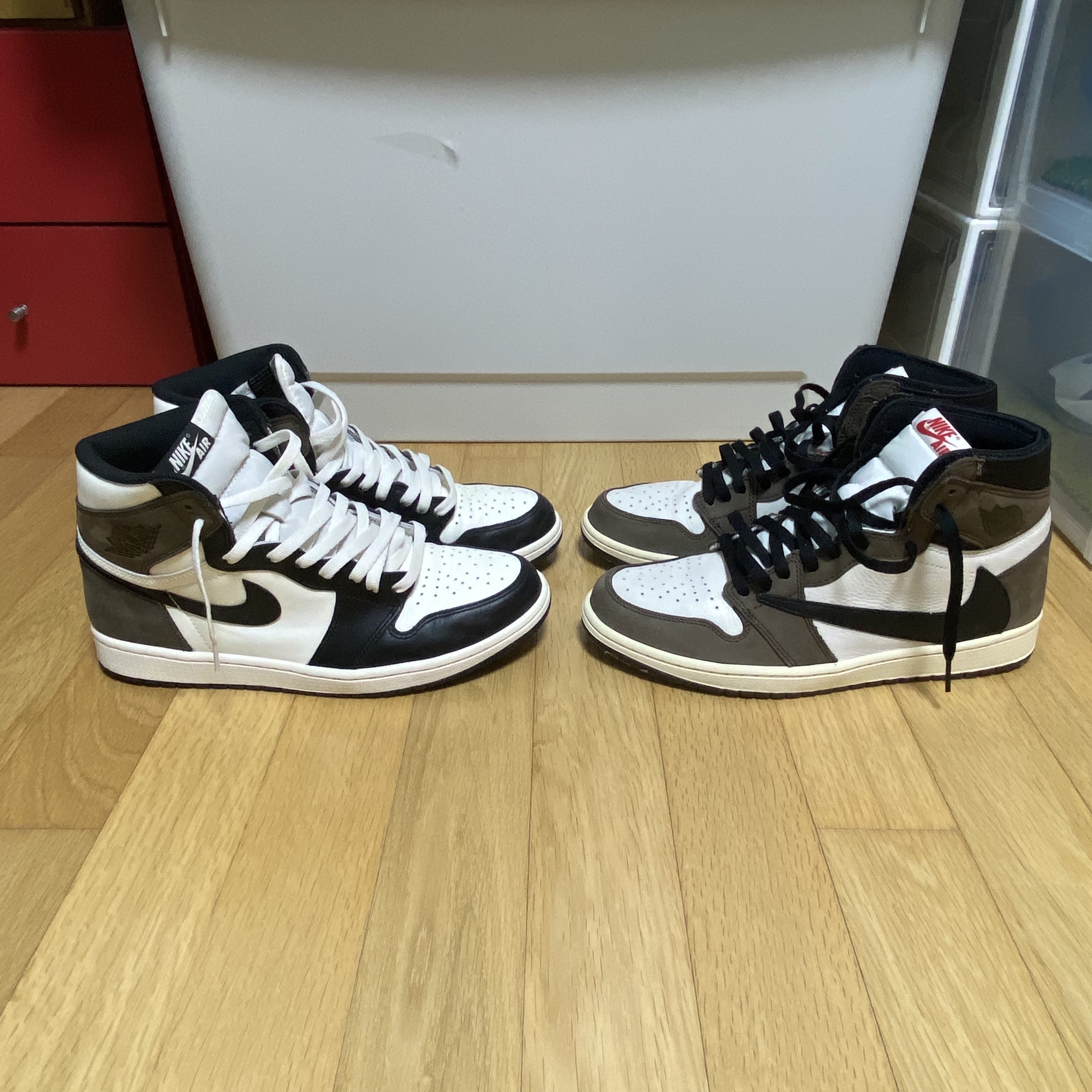 Jordan 1 x Travis Scott Retro High OG SP Mocha 착용 스타일 - 3