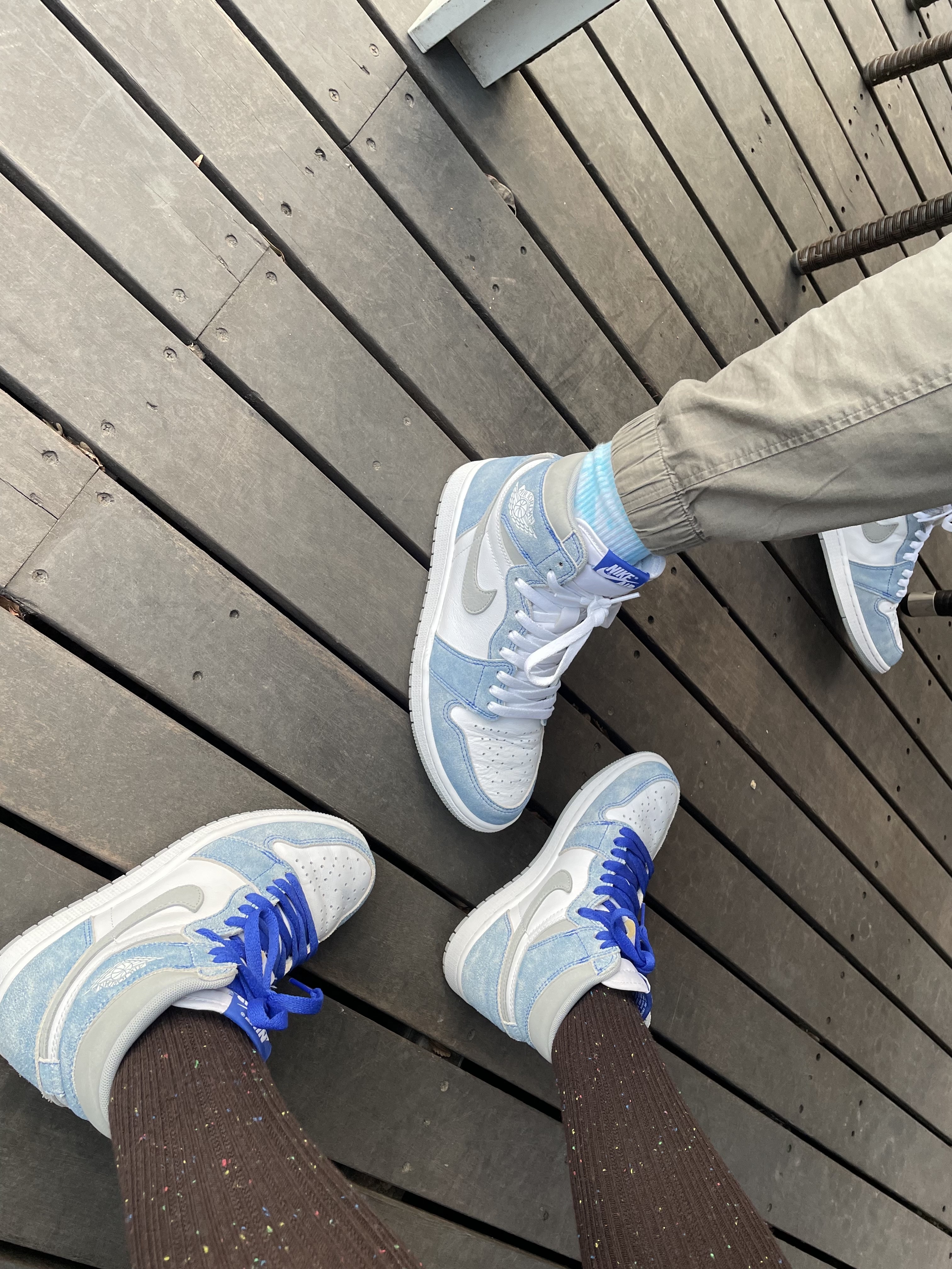 Jordan 1 Retro High OG Hyper Royal 착용 스타일 - 2