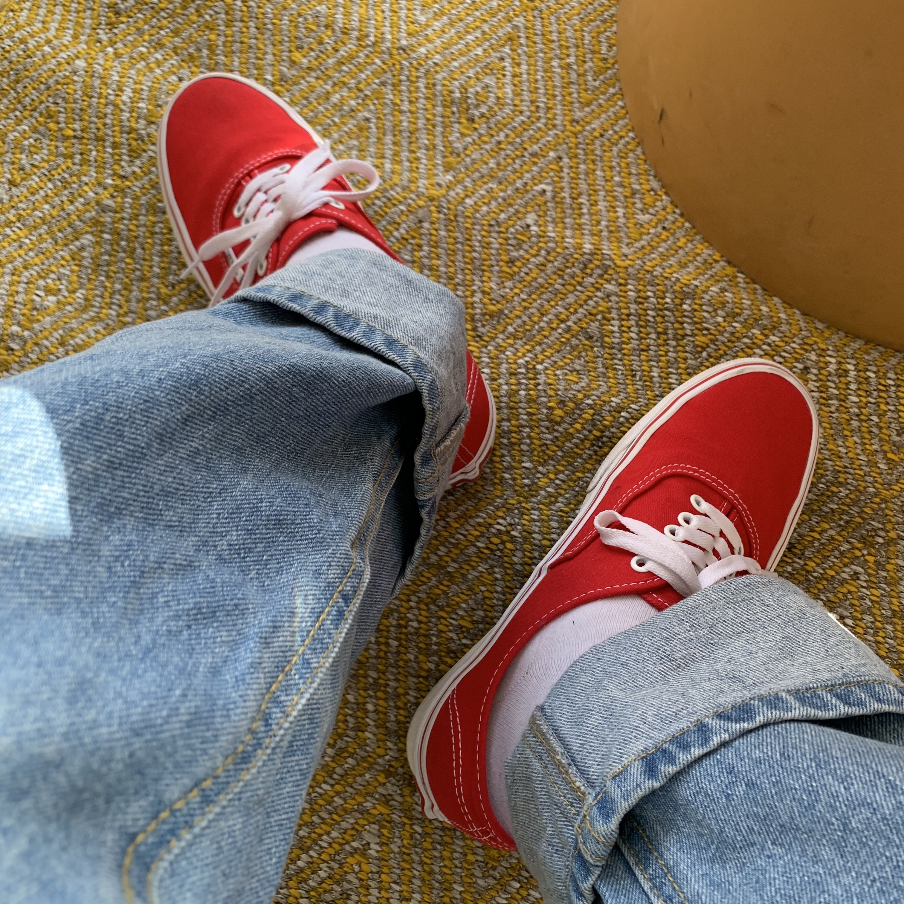 Vans Authentic Red 착용 스타일