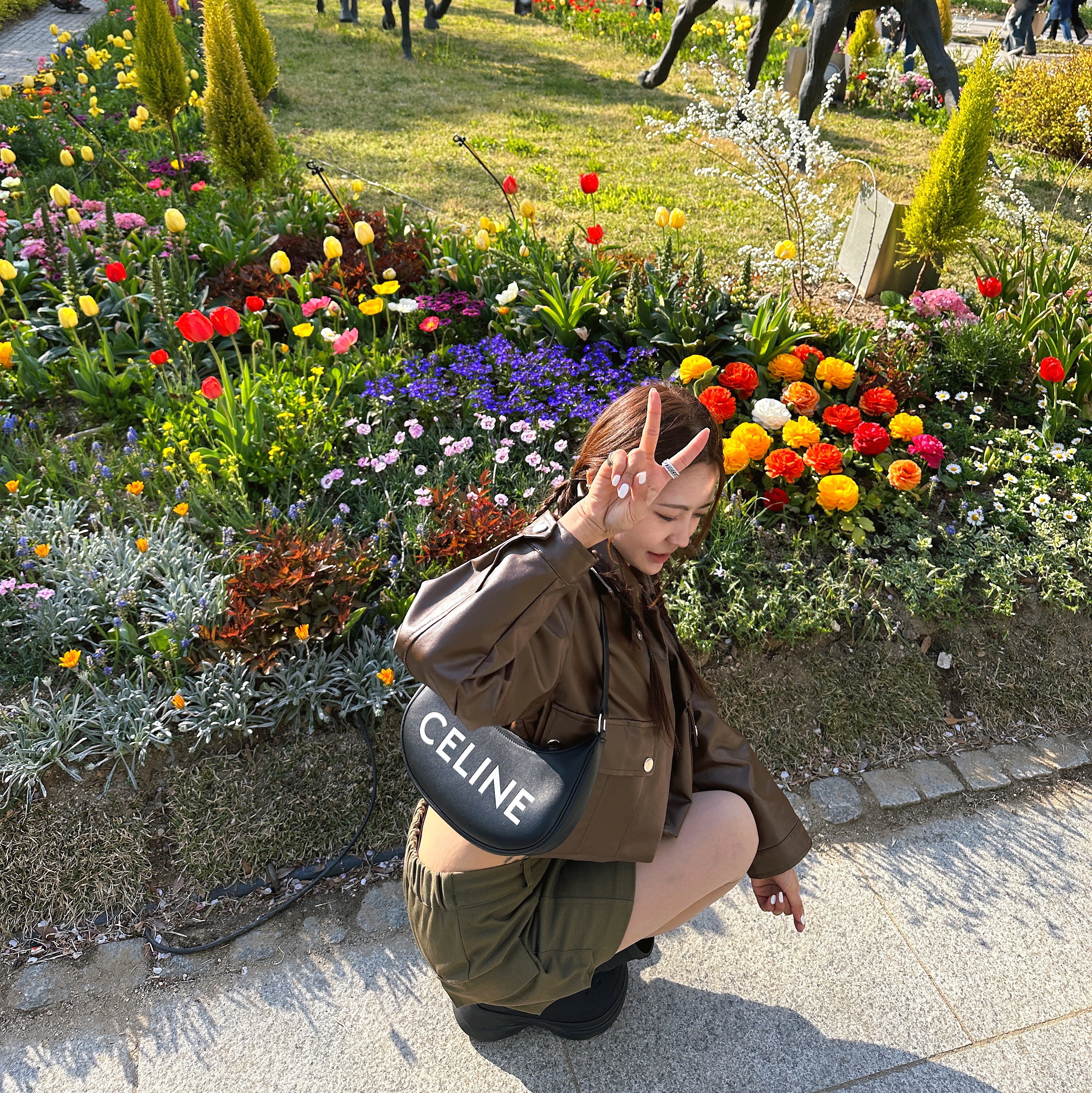 Balenciaga x Crocs Rubber Boot Black, (W) Balenciaga x Crocs Rubber Boot Black 착용 스타일 - 1
