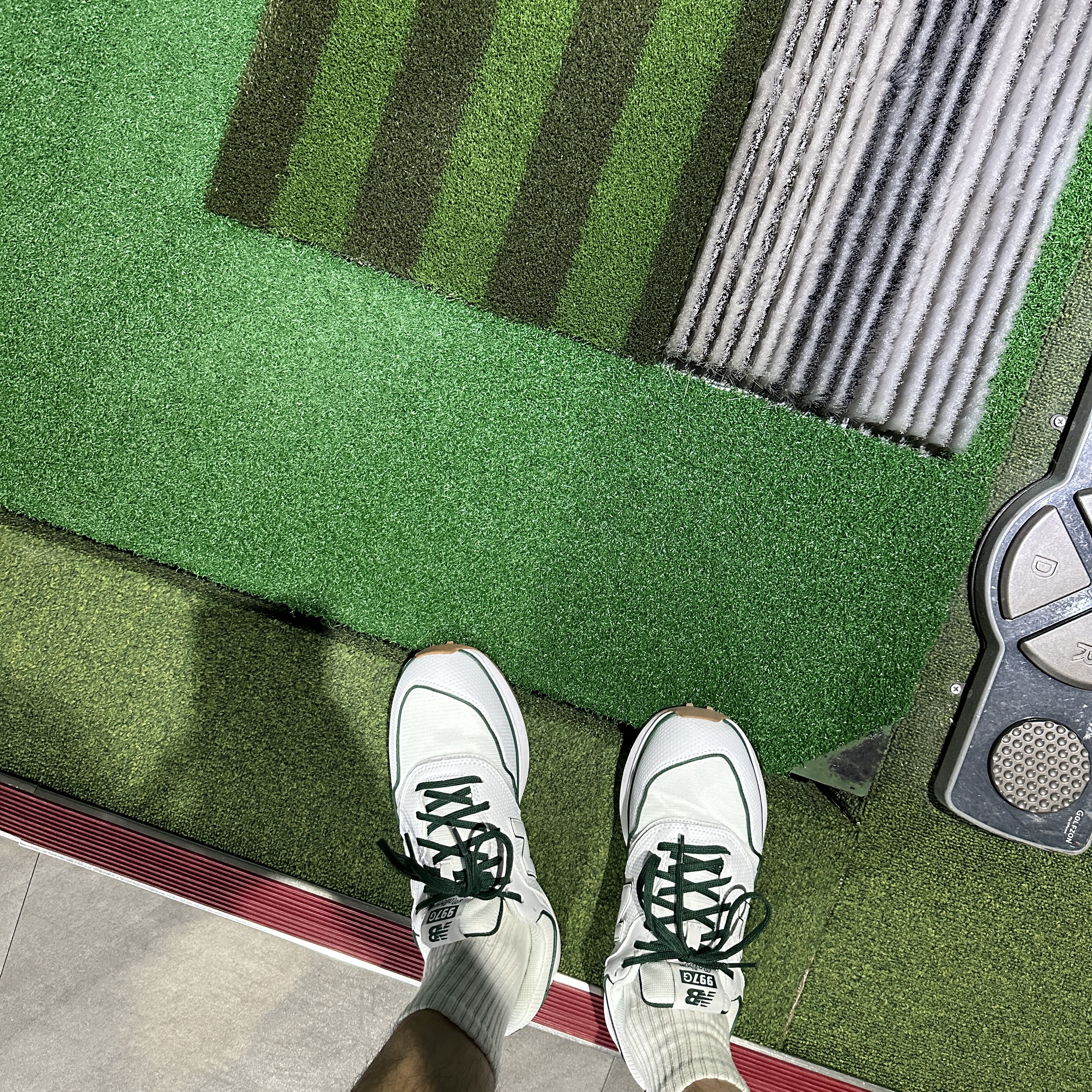 New Balance x Malbon 997 Golf White Green 착용 스타일
