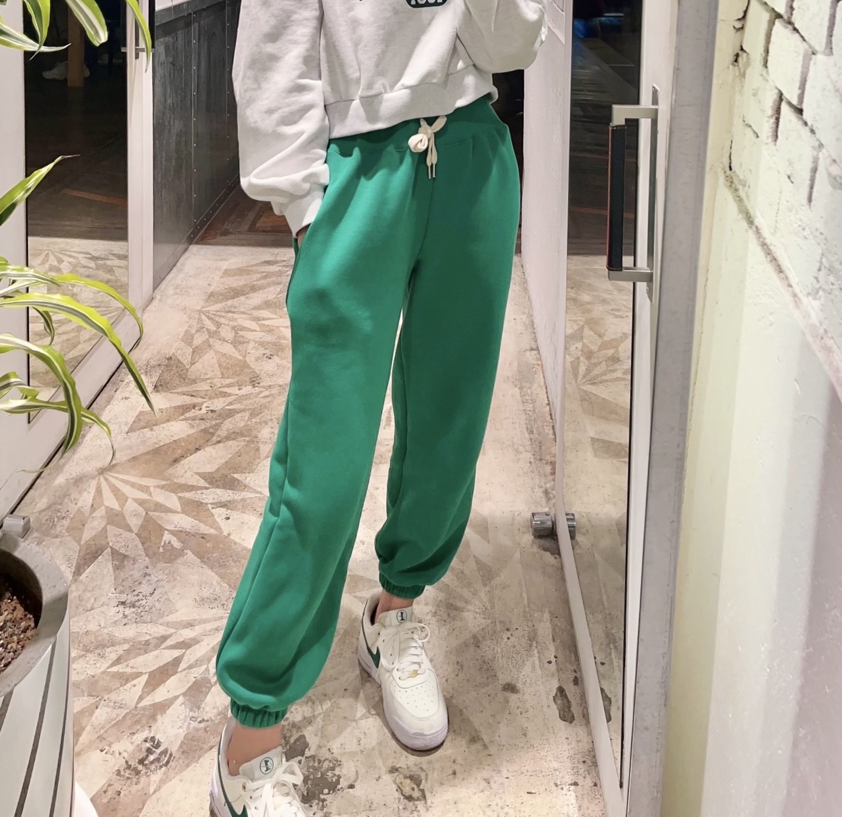 Nike Air Force 1 '07 LV8 40th Anniversary Join Forces Sail Malachite 착용 스타일
