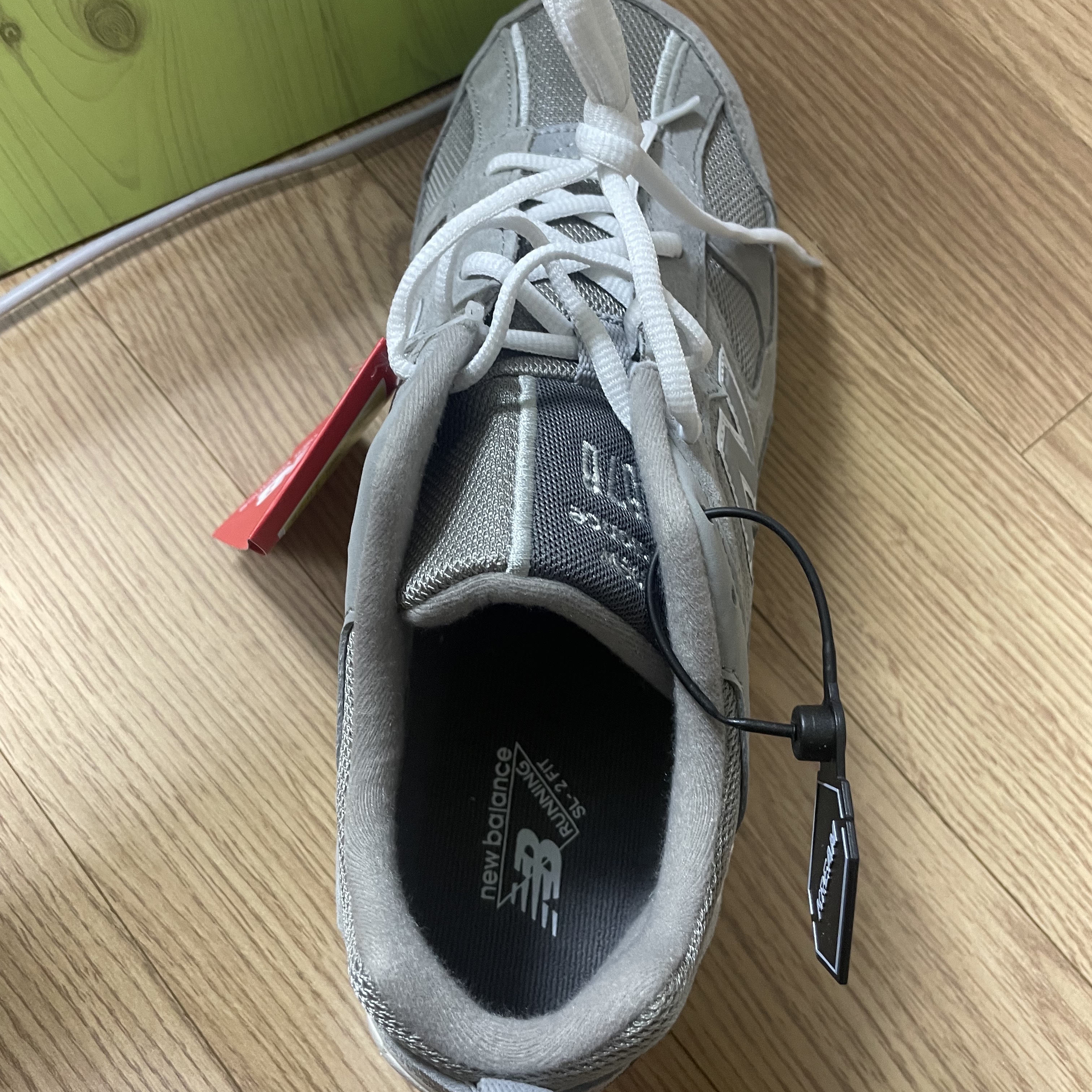New Balance 878 Gray 착용 스타일