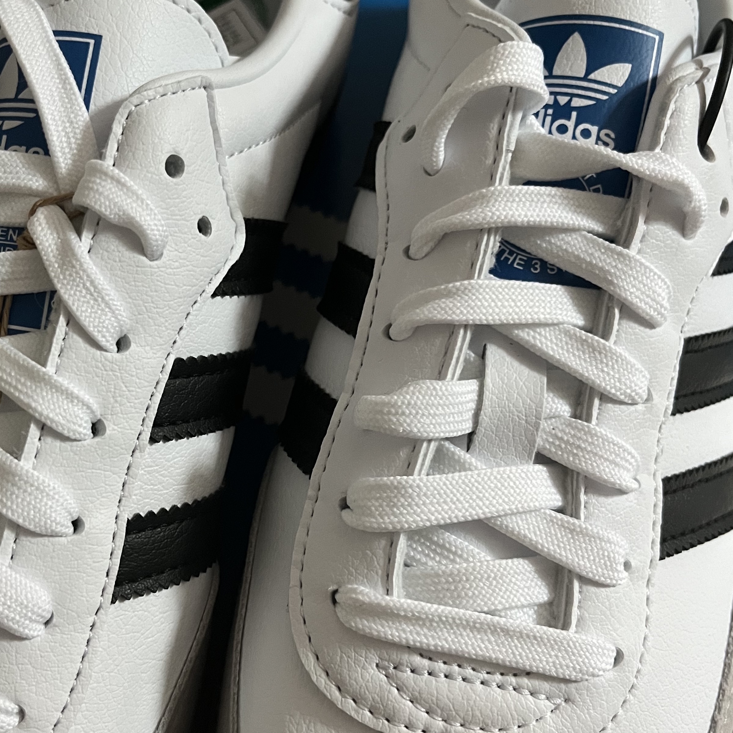 Adidas Samba Vegan White Black 착용 스타일 - 2