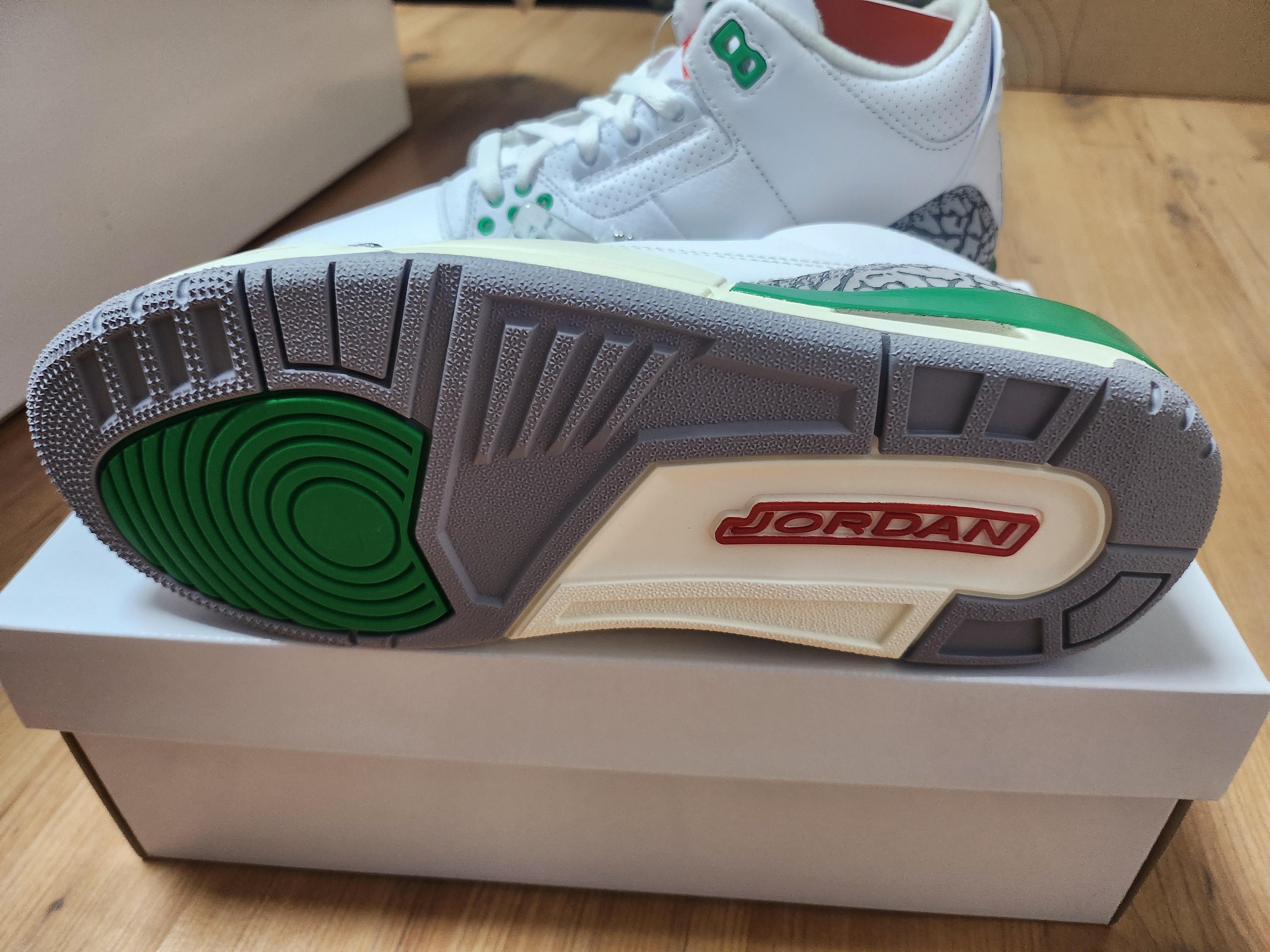 (W) Jordan 3 Retro Lucky Green 착용 스타일 - 4