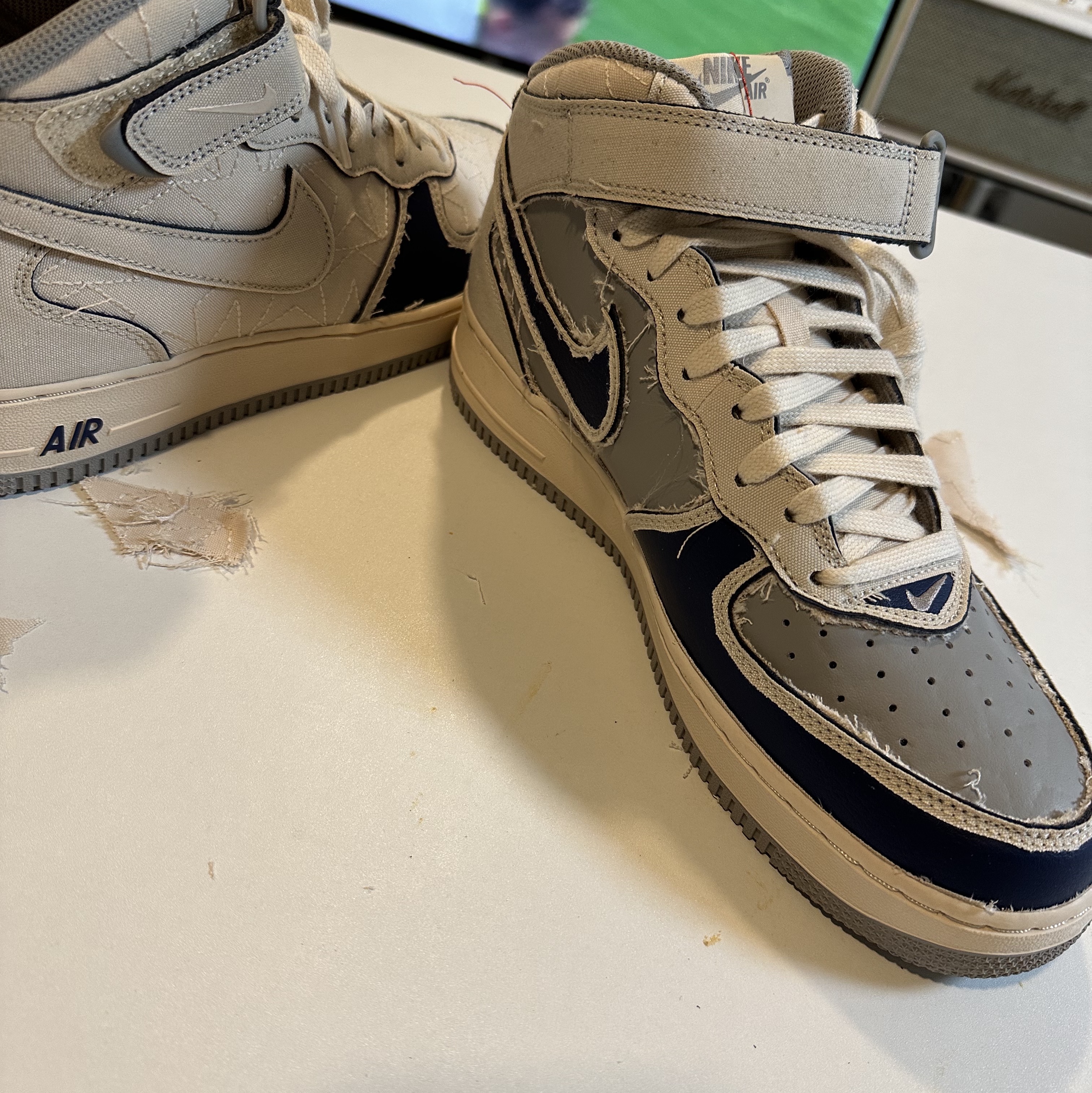 Nike Air Force 1 Mid '07 Pearl White 착용 스타일 - 2
