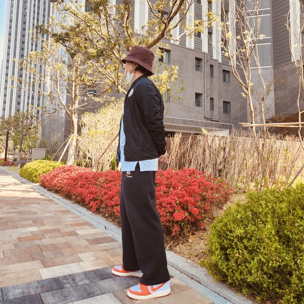 Jordan 1 Low SE Tokyo 96, Jordan 1 KO Rush Orange 착용 스타일 - 3