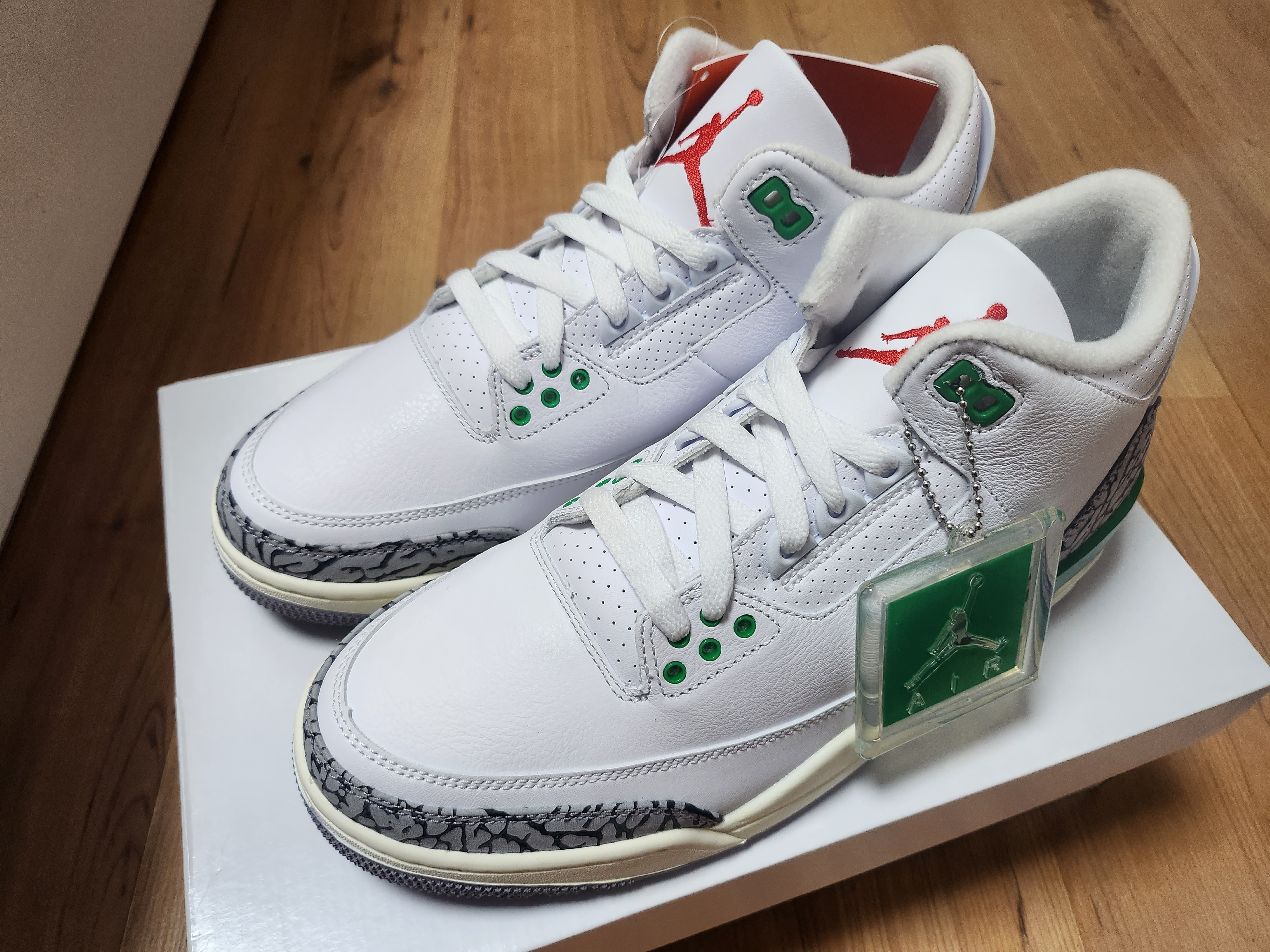 (W) Jordan 3 Retro Lucky Green 착용 스타일 - 3