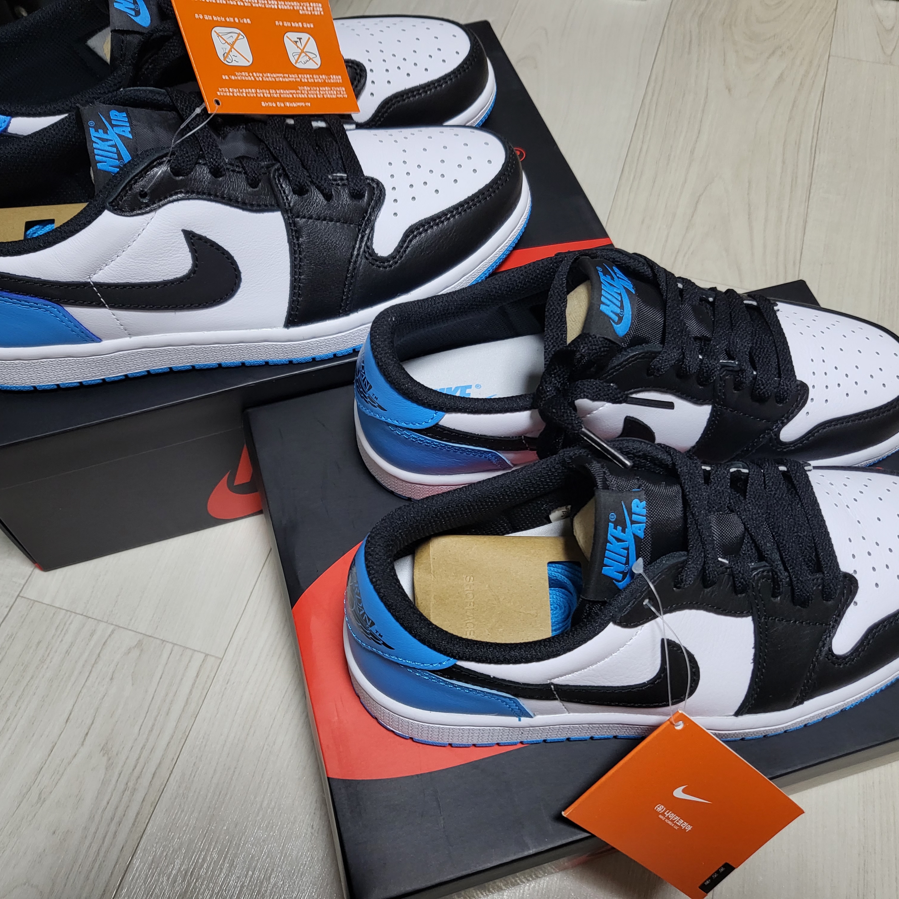 (W) Jordan 1 Retro Low OG Black and Dark Powder Blue, Jordan 1 Retro Low OG Black and Dark Powder Blue 착용 스타일
