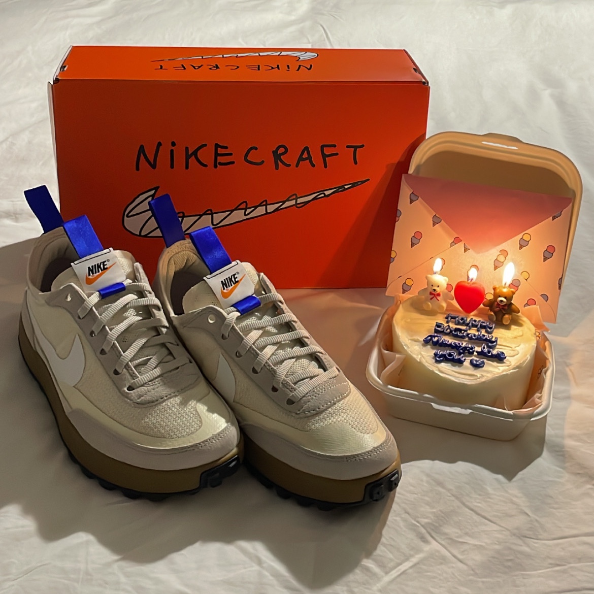Nike x Tom Sachs General Purpose Shoe Light Cream, A.P.C. VPC T-Shirt White Dark Navy 착용 스타일 - 2