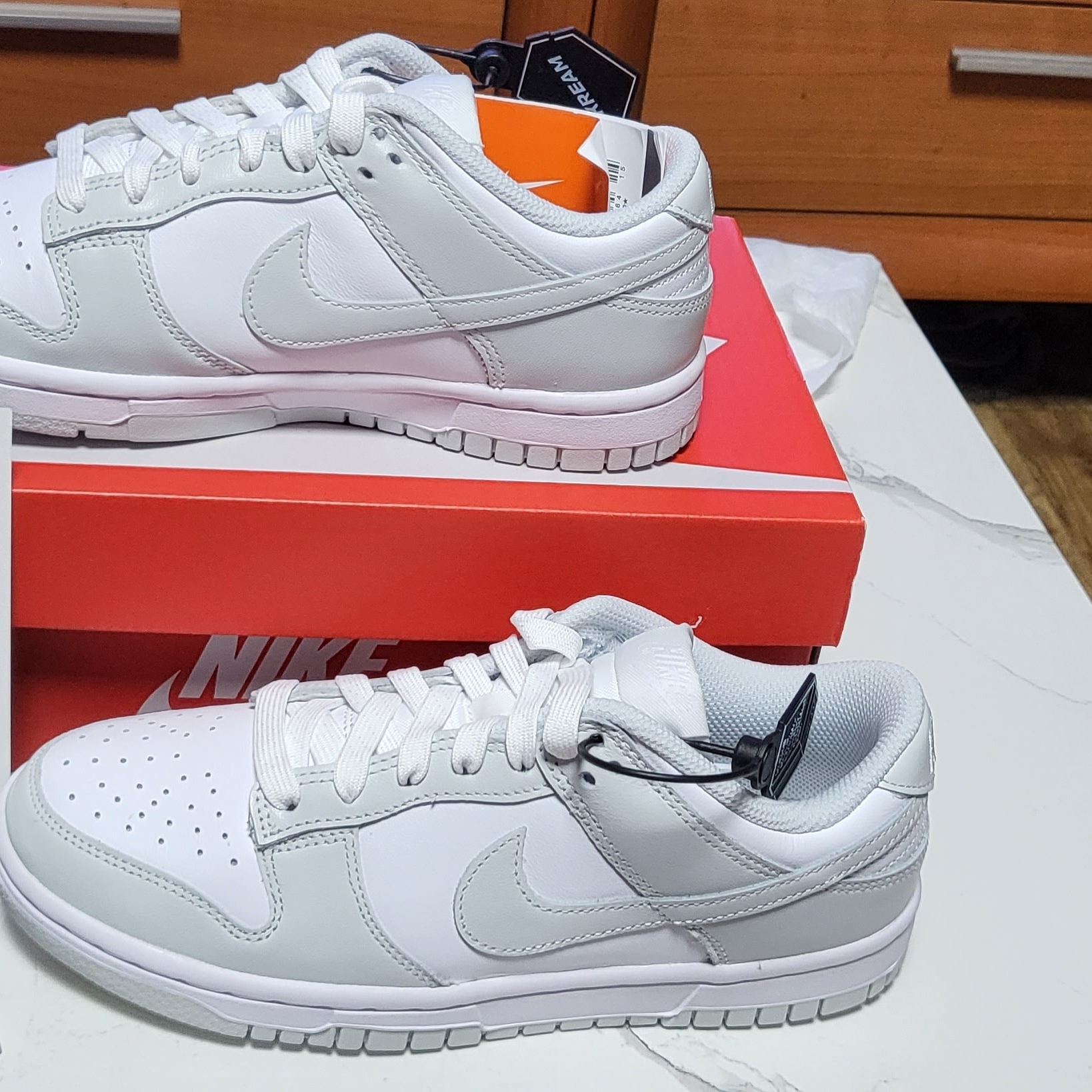 (W) Nike Dunk Low Photon Dust 착용 스타일 - 1
