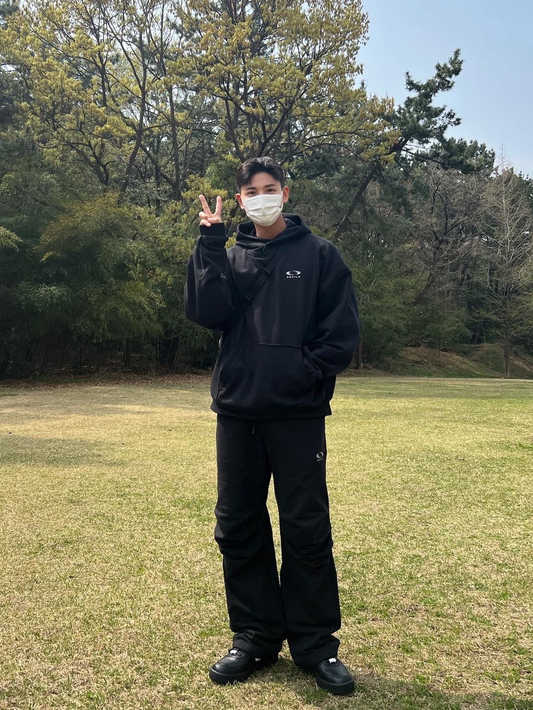 Nike x Ambush Air Force 1 Low SP Black 착용 스타일 - 1