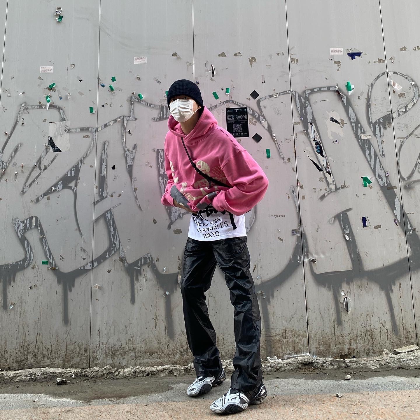 Stussy x Takahiromiyashita The Soloist 40 WT T-Shirt, Balenciaga Tyrex Sneakers Black Grey 착용 스타일