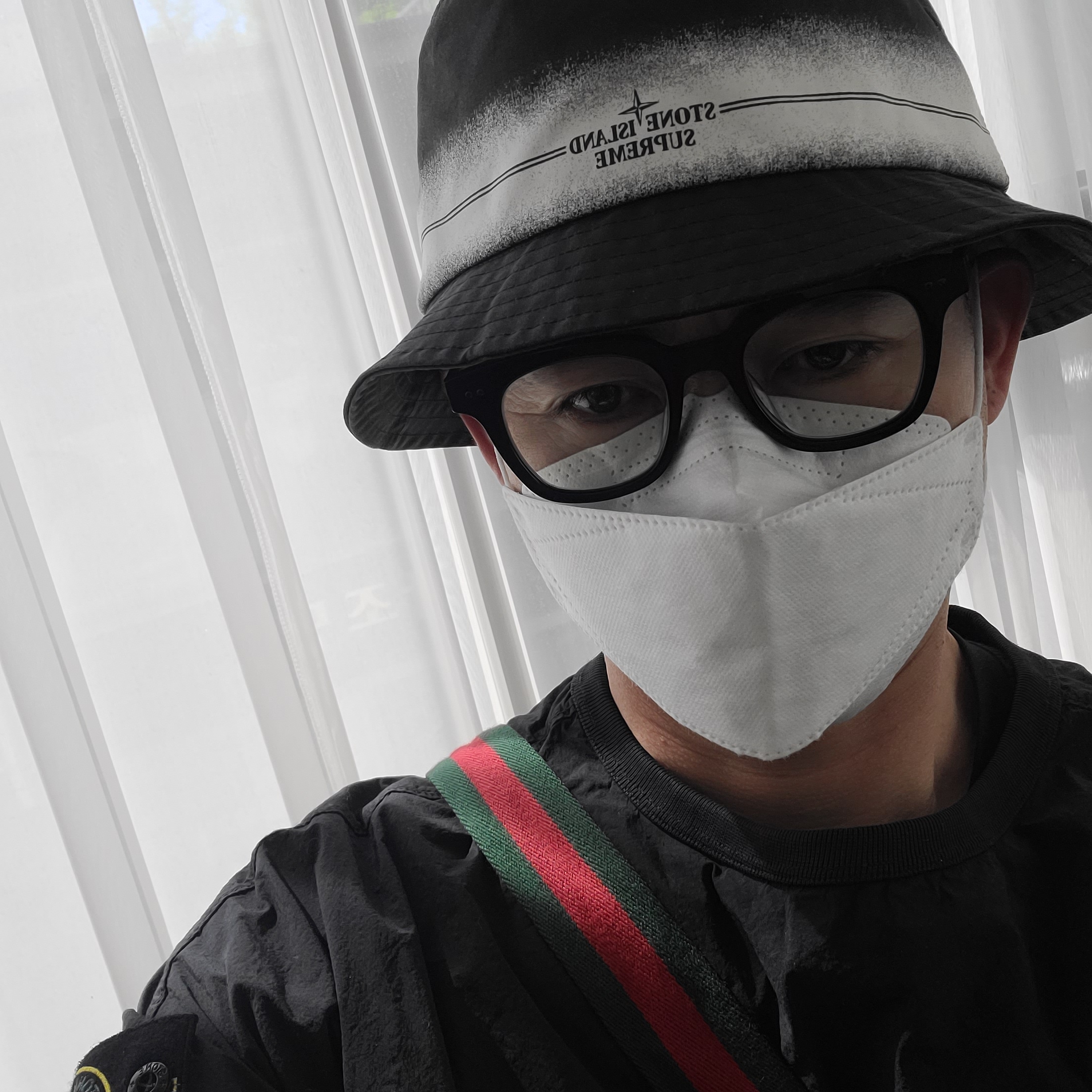 Supreme x Stone Island Stripe Crusher Black - 22SS 착용 스타일