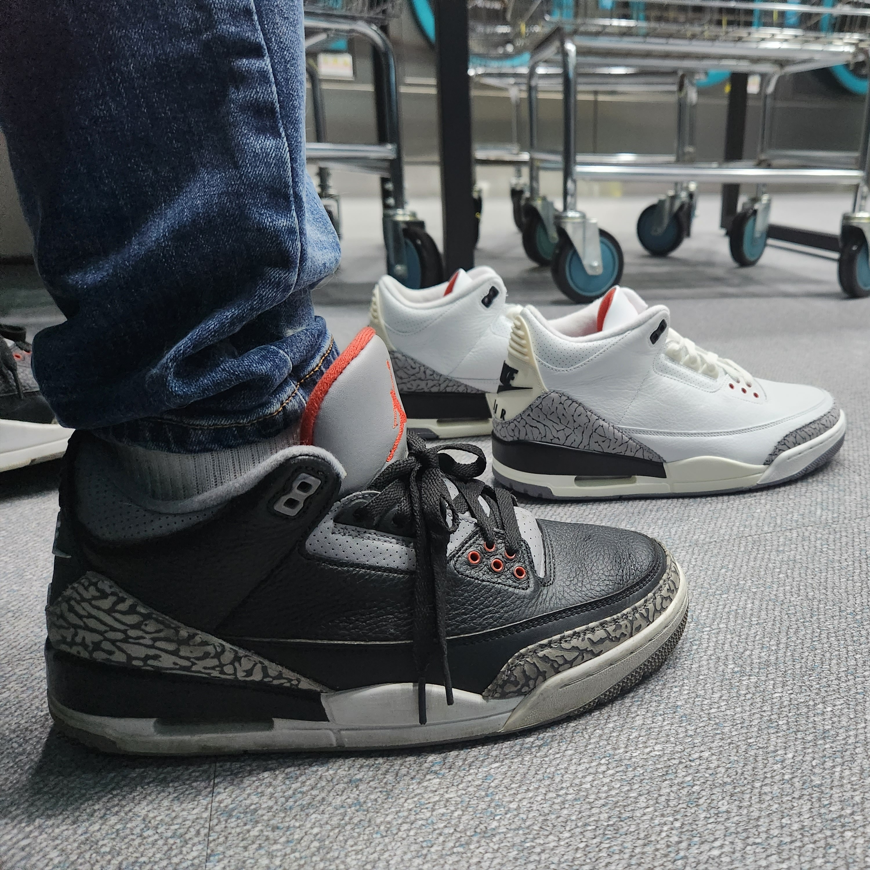 Jordan 3 Retro White Cement Reimagined, Jordan 3 Retro OG Black Cement 2018 착용 스타일 - 4