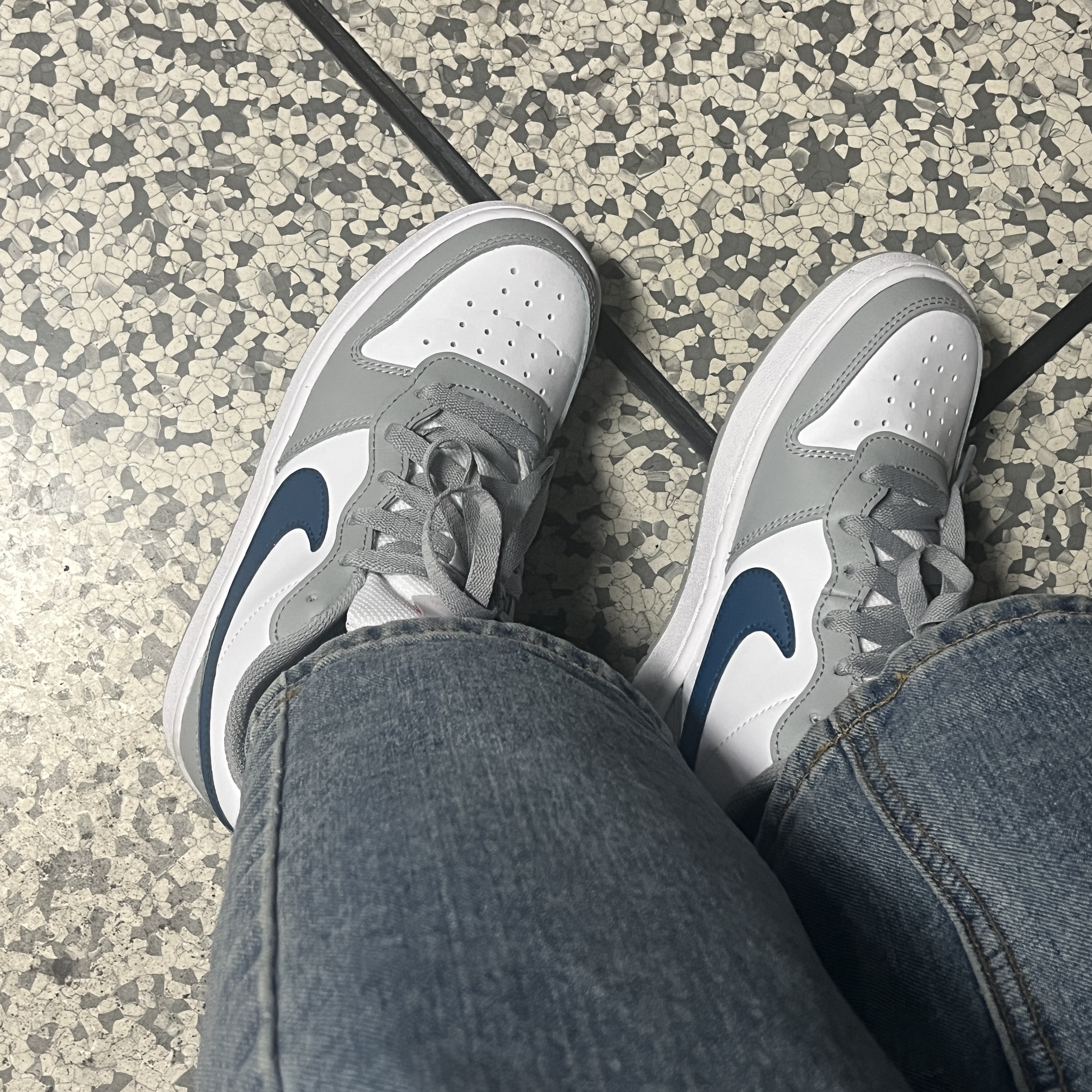 (GS) Nike Court Borough Low 2 Light Smoke Grey 착용 스타일